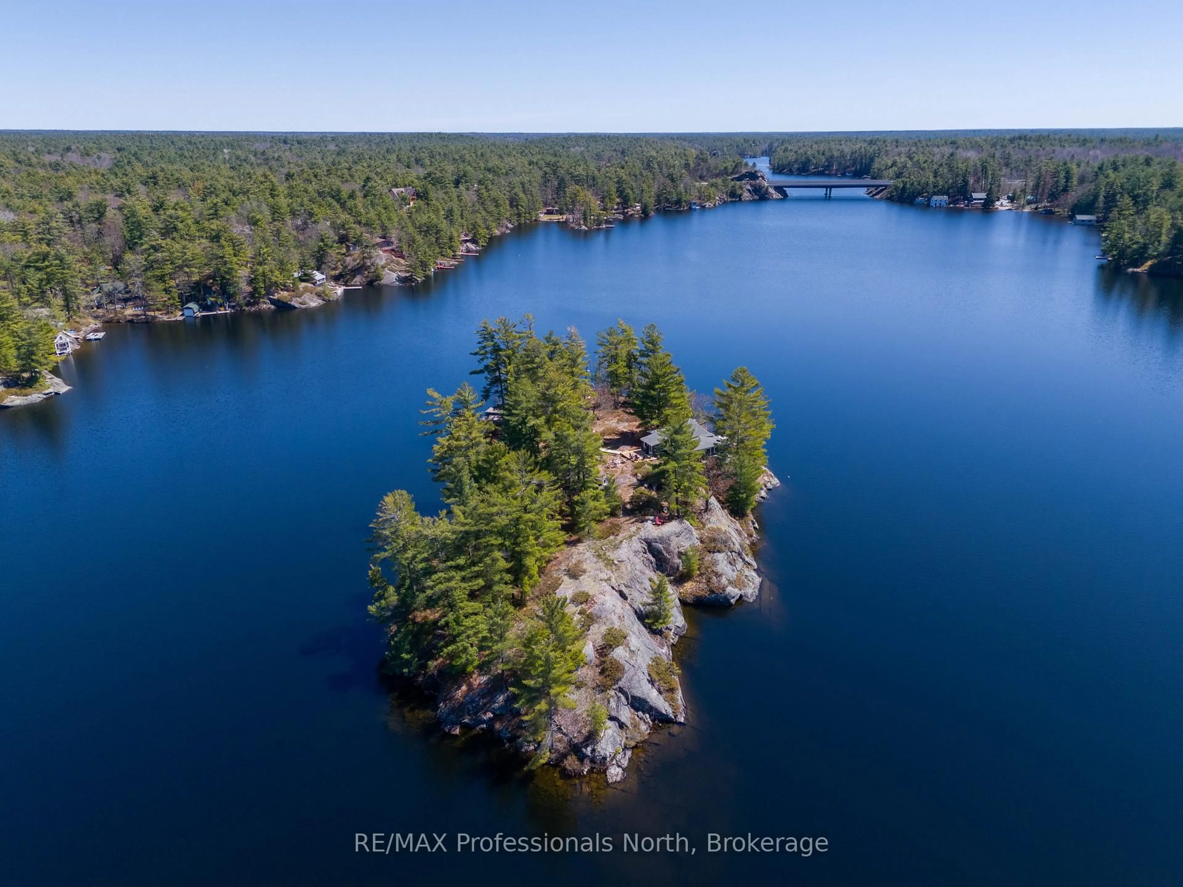 A pic from outside/outdoor area/front of a property/back of a property/a pic from drone, water/lake/river/ocean view for 0 1 2GL (GULL) Island, Gravenhurst Ontario P1P 1R1