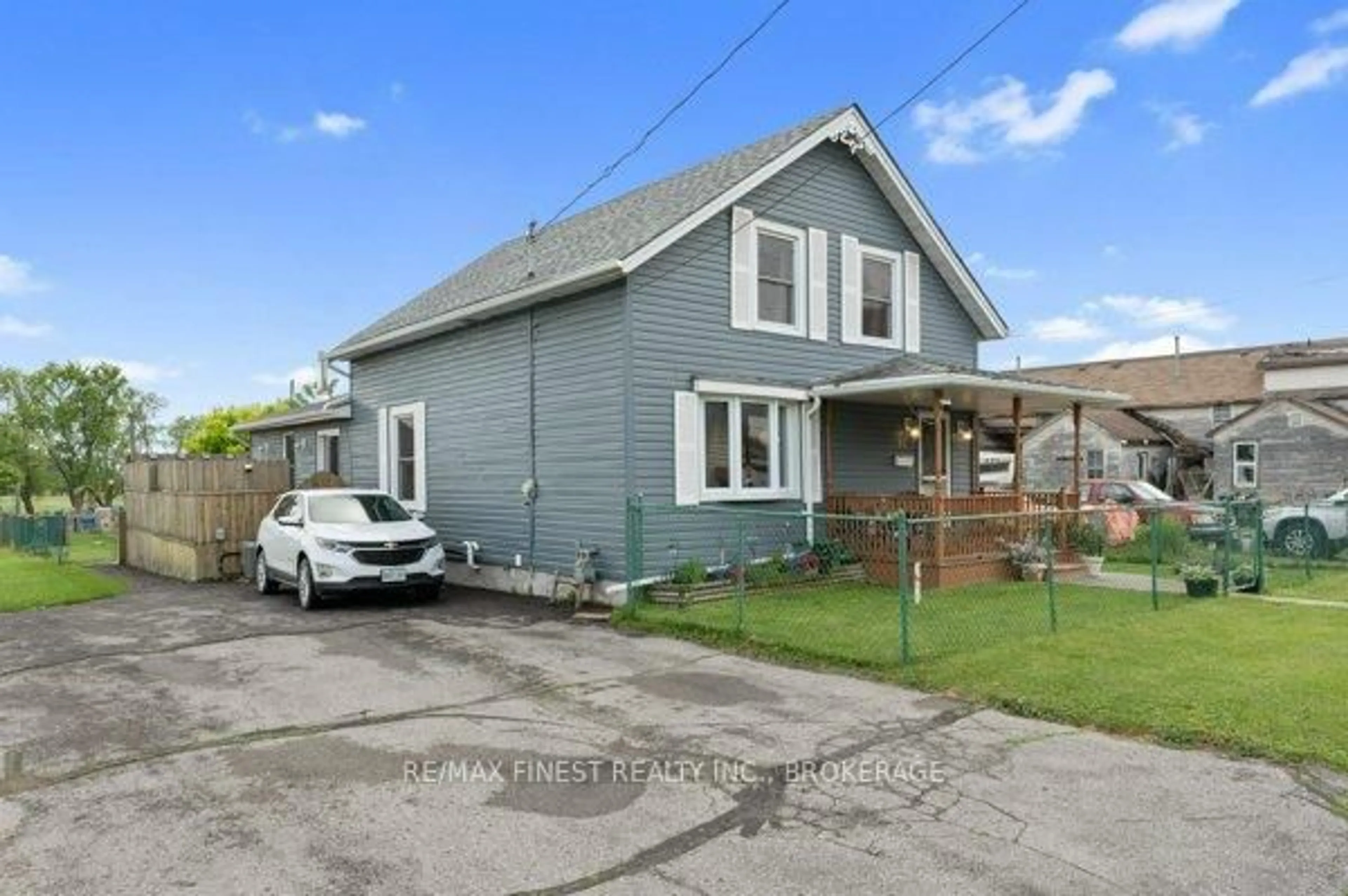 A pic from outside/outdoor area/front of a property/back of a property/a pic from drone, street for 61 John St, Quinte West Ontario K8V 1J8