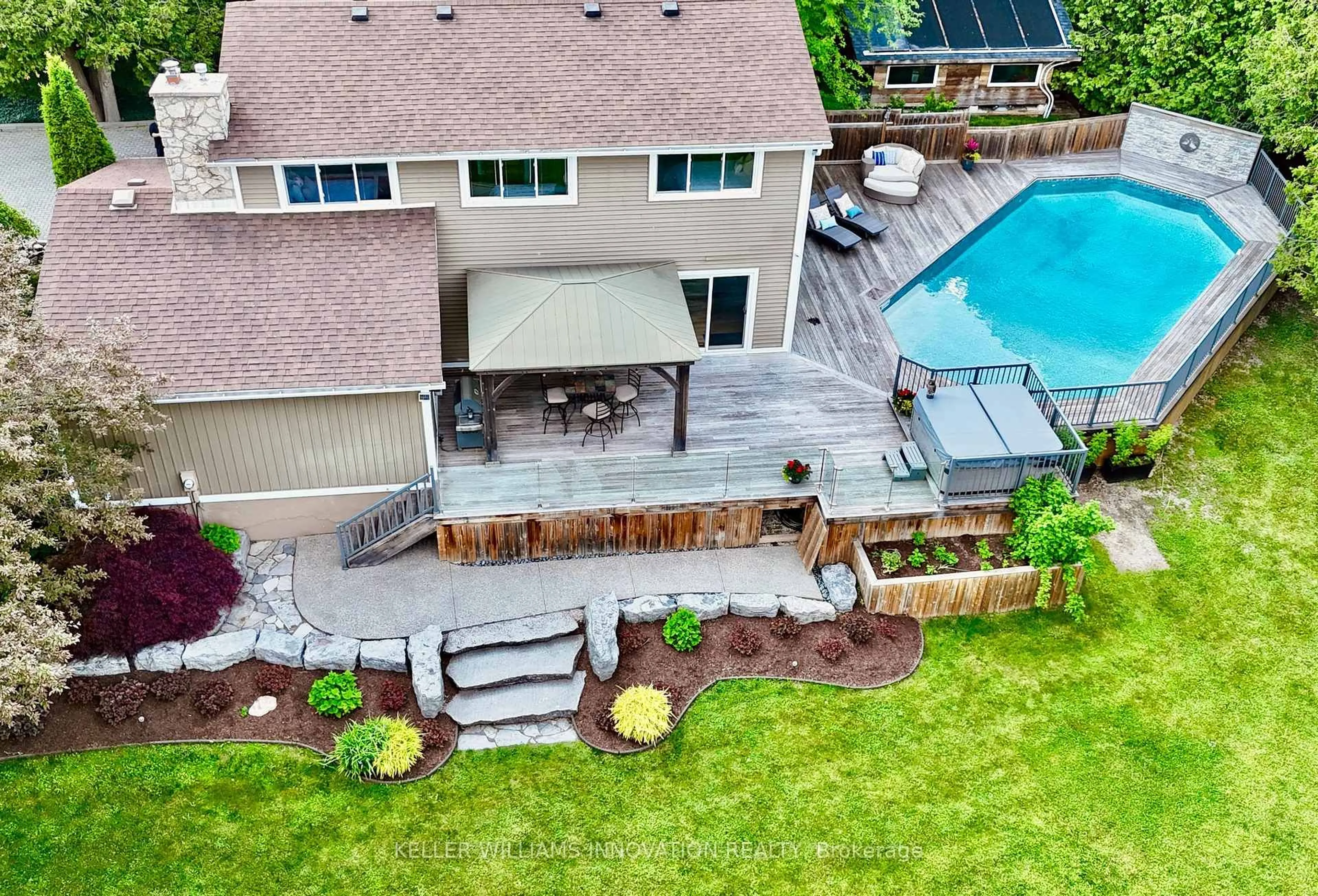 A pic from outside/outdoor area/front of a property/back of a property/a pic from drone, unknown for 453 Mill St, Centre Wellington Ontario N0B 1S0