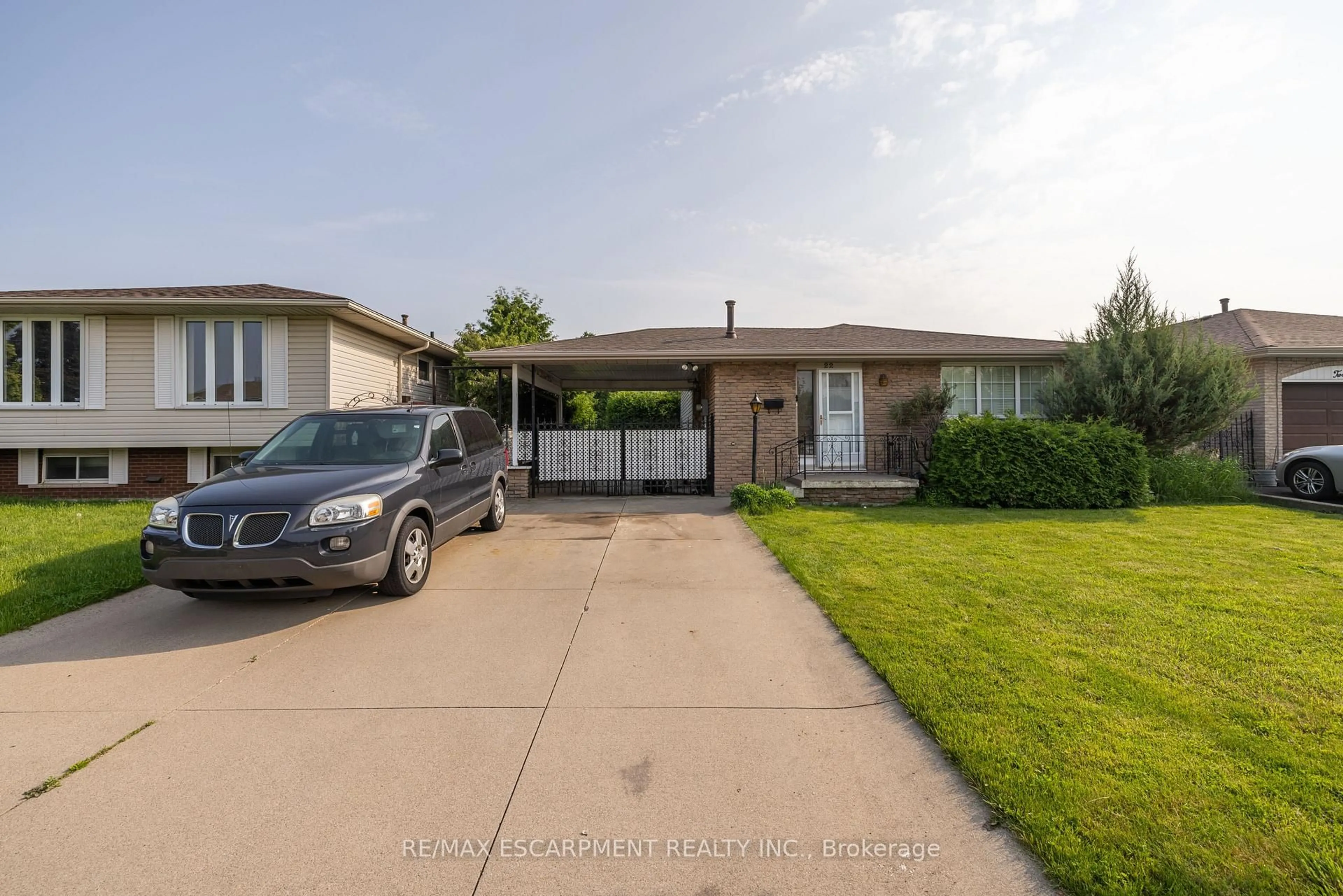 Unknown for 22 Glen Castle Dr, Hamilton Ontario L8G 2Z4