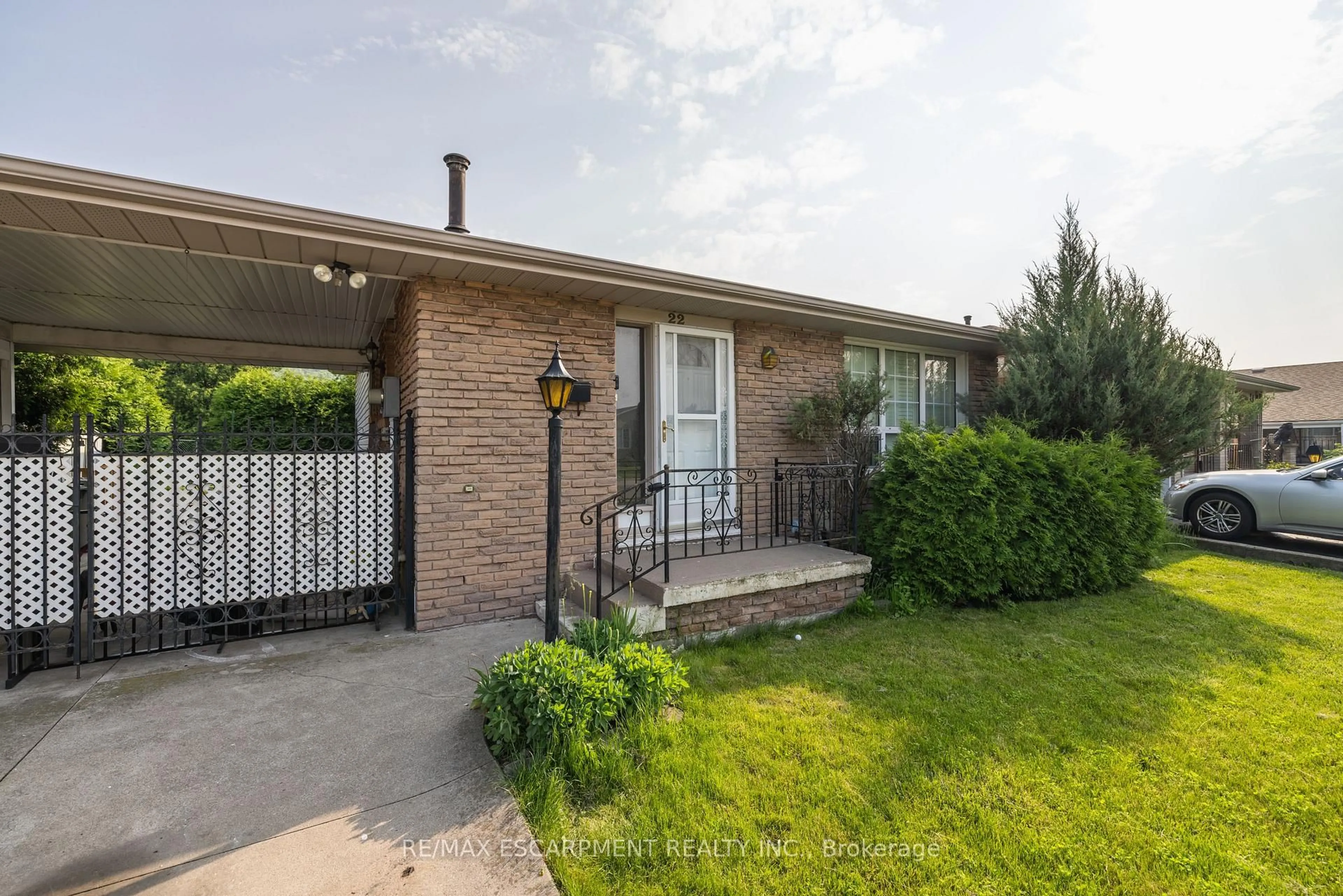 Home with brick exterior material, street for 22 Glen Castle Dr, Hamilton Ontario L8G 2Z4