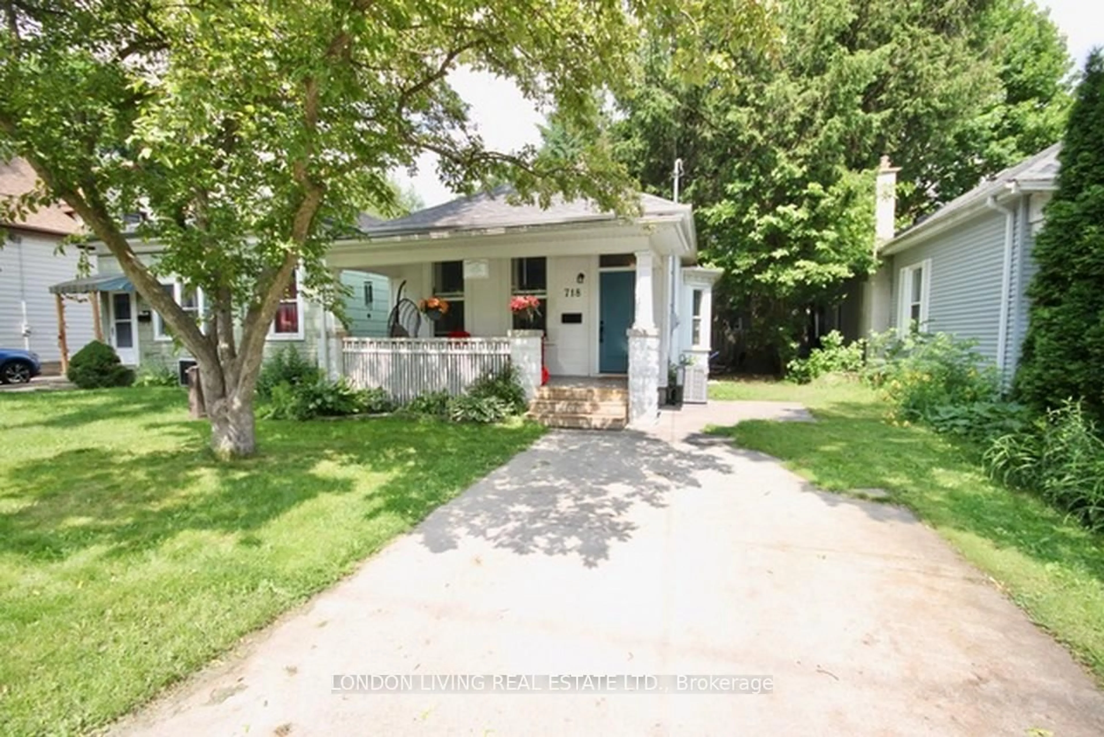 Unknown for 718 William St, London East Ontario N5Y 2R4