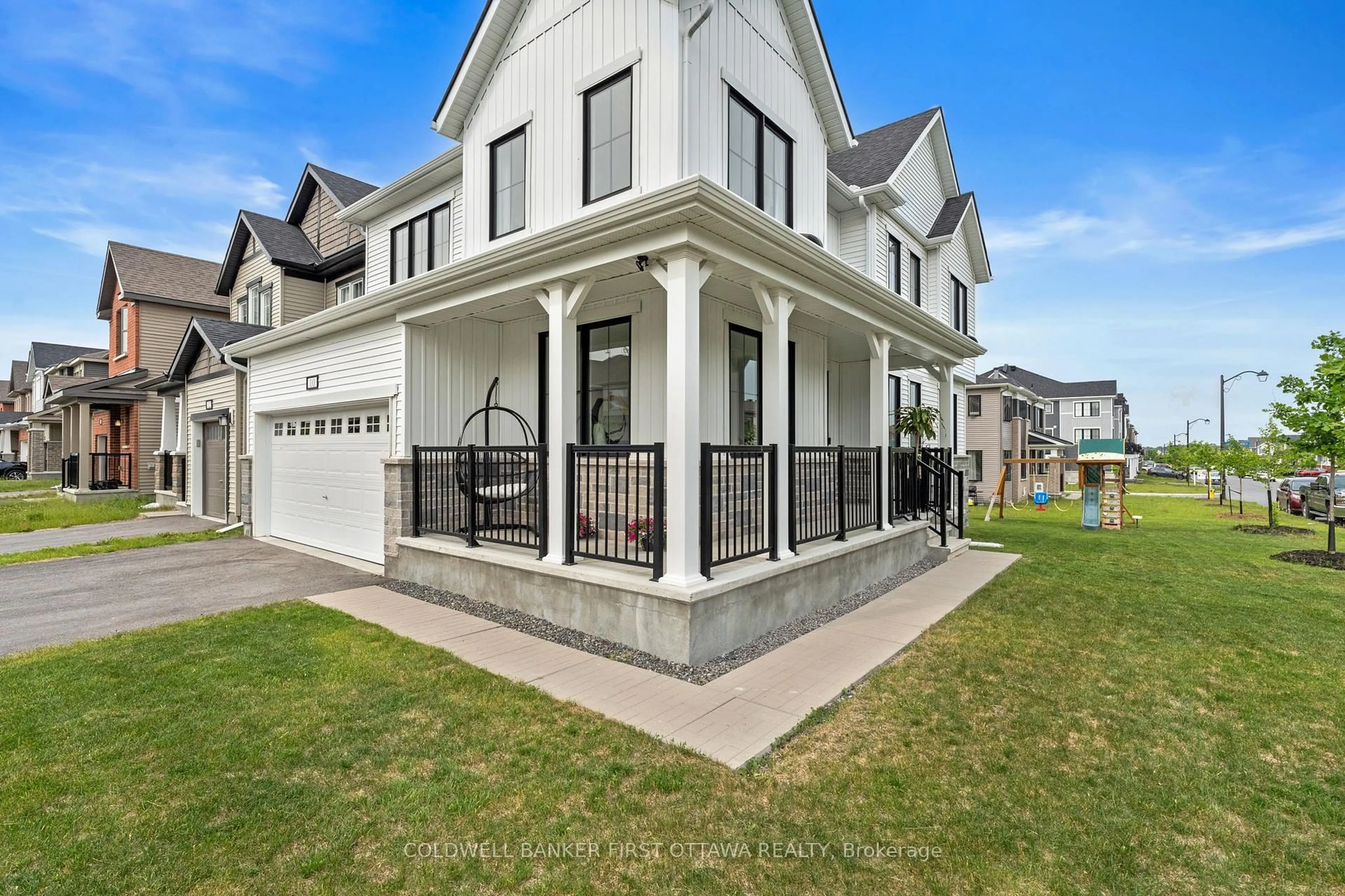 Home with vinyl exterior material, street for 10 RACEMOSE St, Ottawa Ontario K2J 6Z9