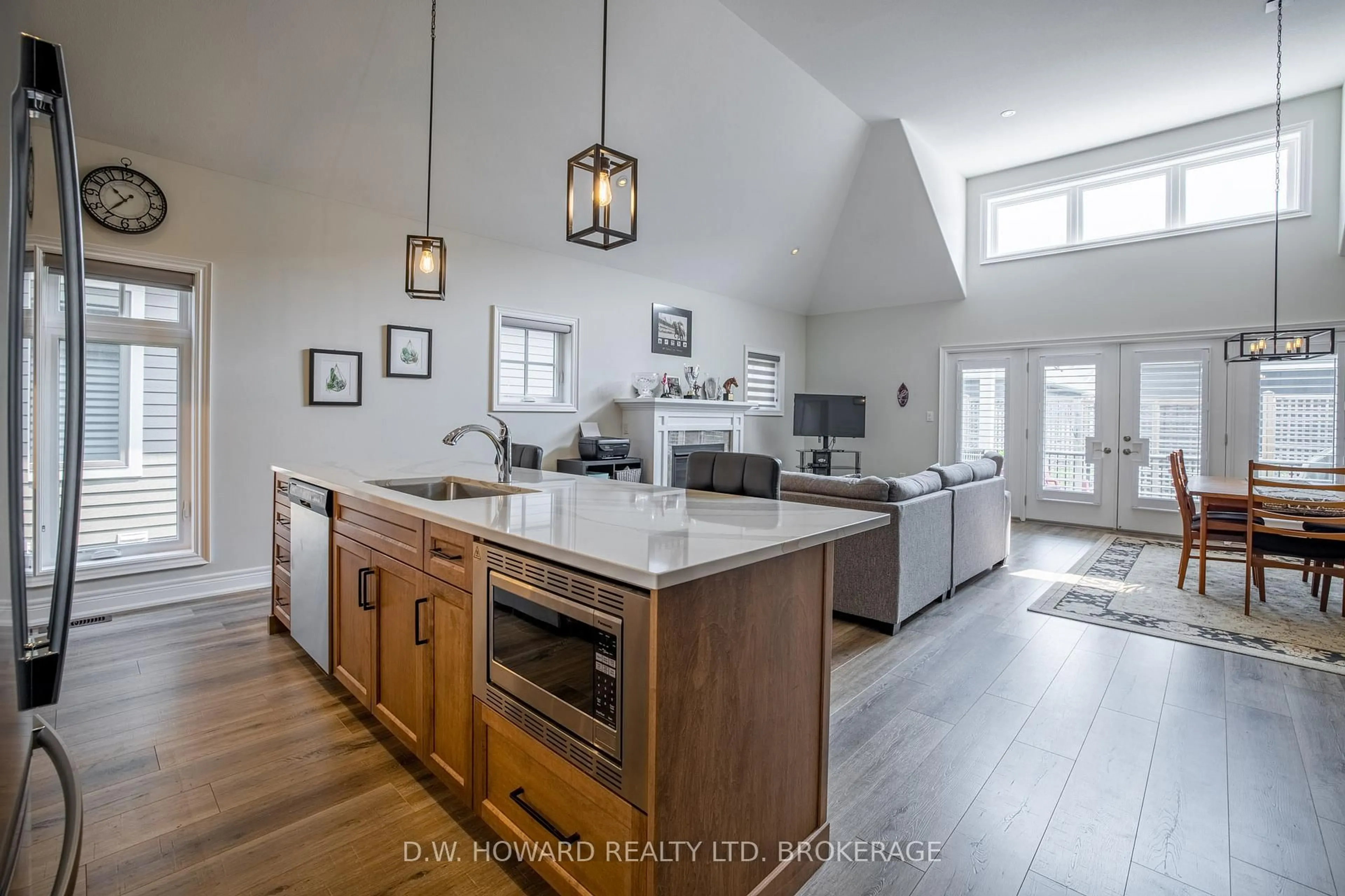 Open concept kitchen, unknown for 8 Sassafras Row, Fort Erie Ontario L0S 1N0