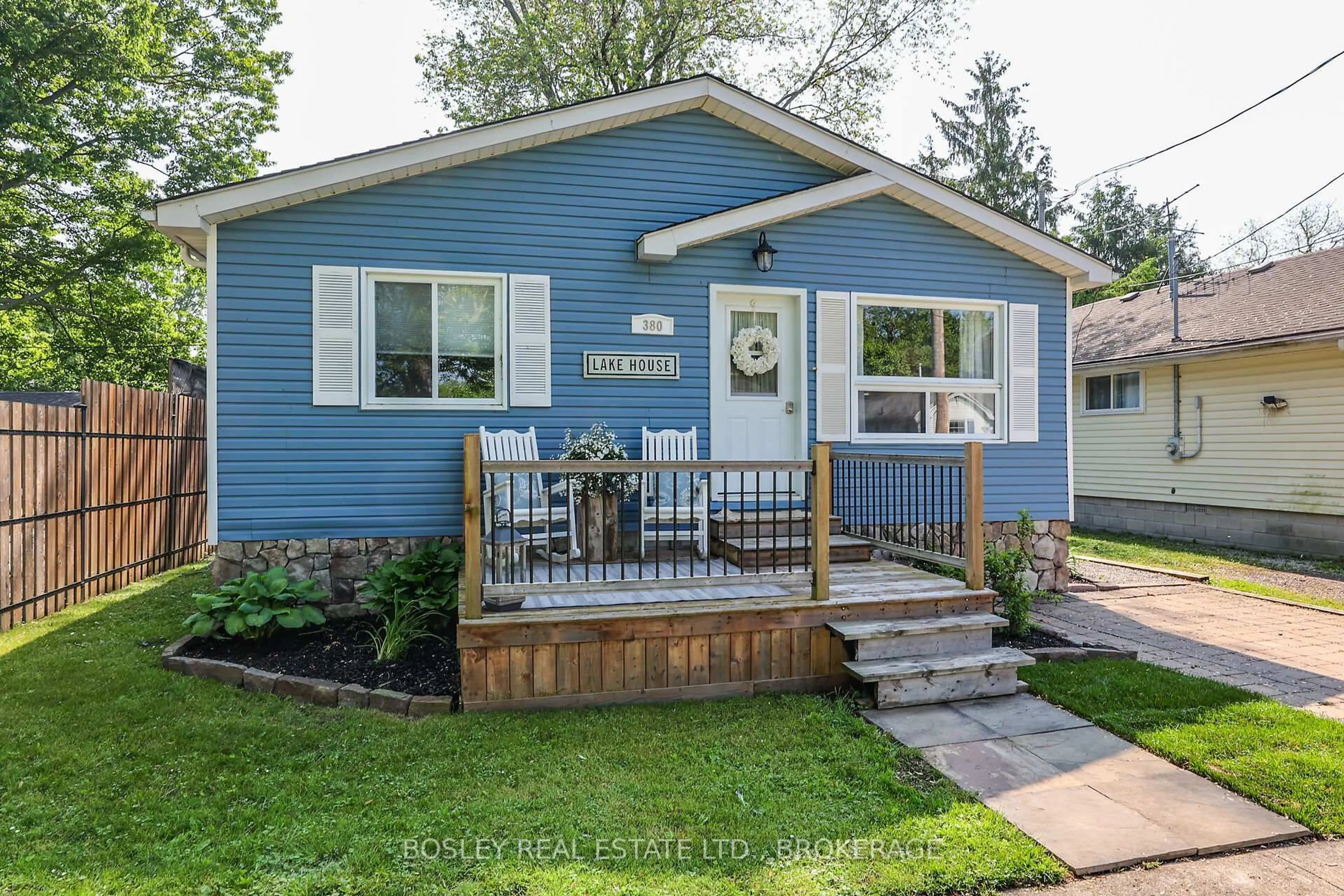 Home with vinyl exterior material, street for 380 Lakewood Ave, Fort Erie Ontario L0S 1B0