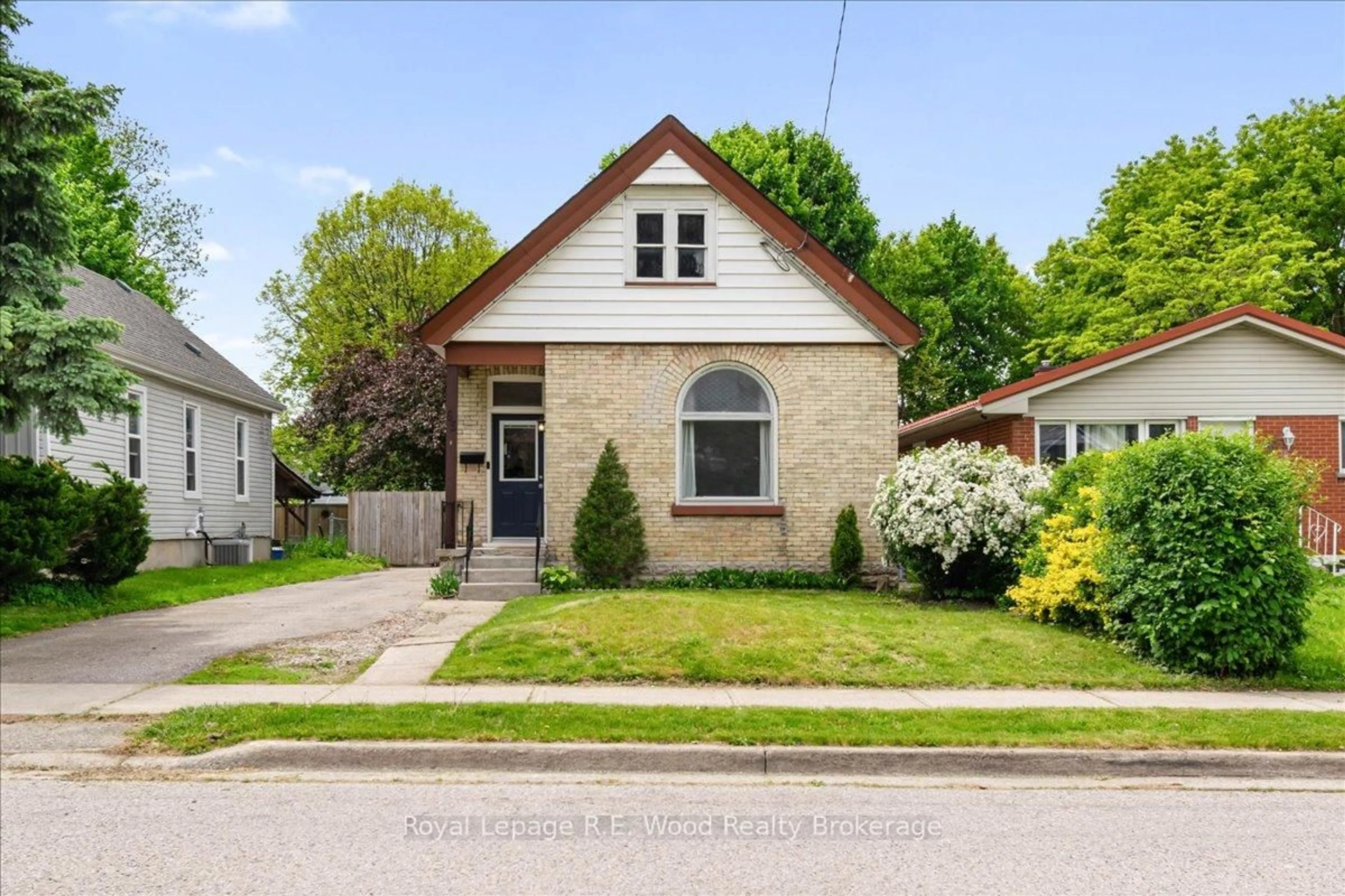 Home with brick exterior material, street for 65 JOSEPHINE St, London South Ontario N5Z 3P1