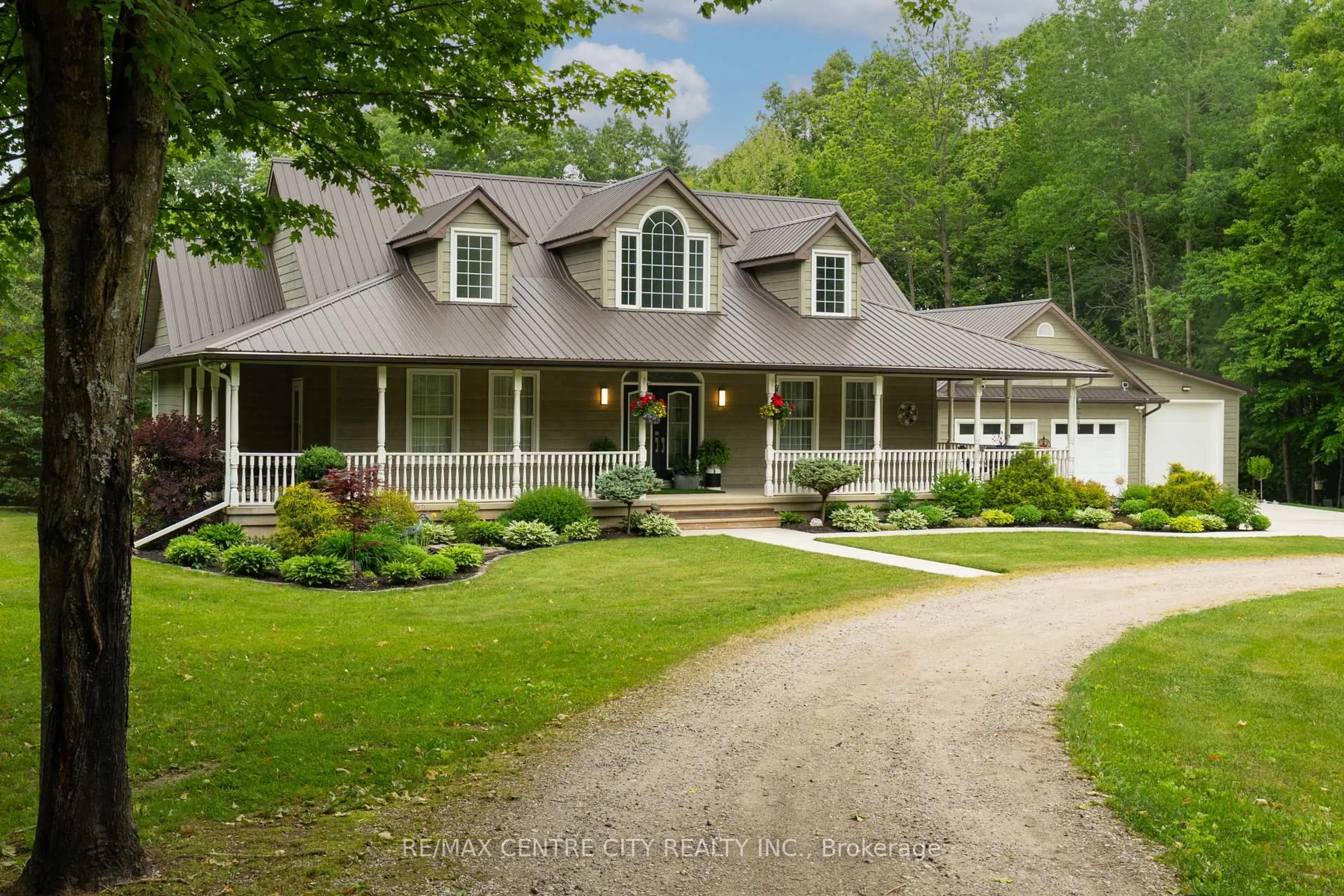 Home with vinyl exterior material, street for 10410 Sandytown Rd, Bayham Ontario N0J 1H0