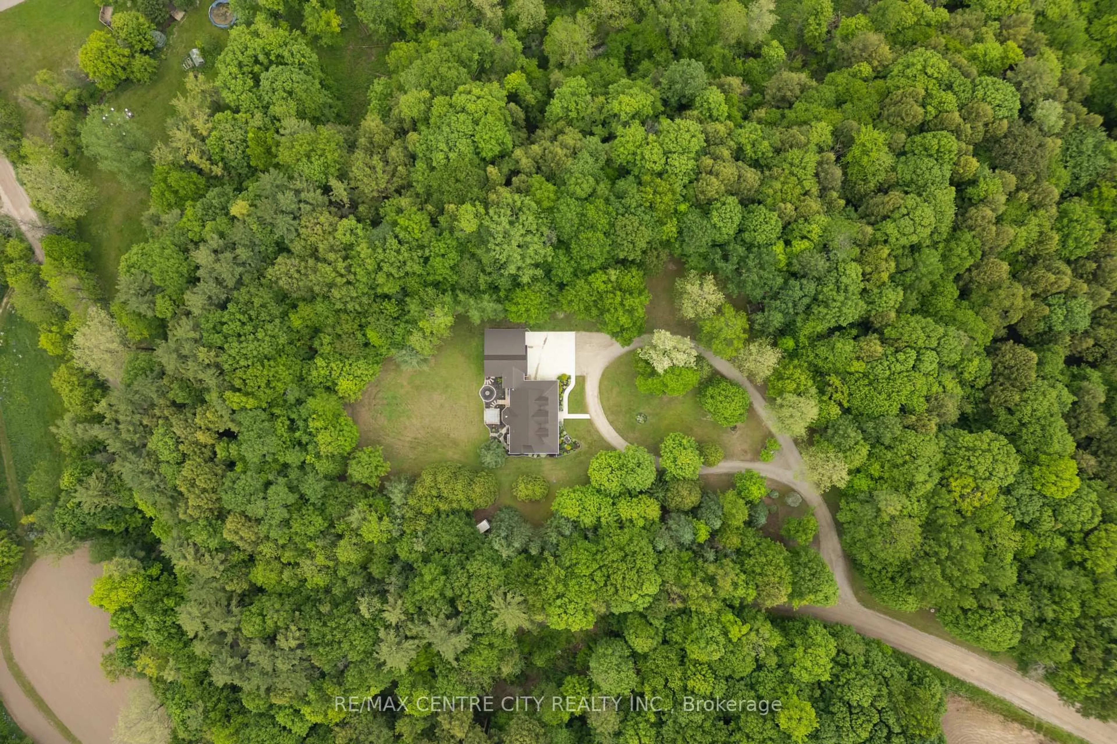 A pic from outside/outdoor area/front of a property/back of a property/a pic from drone, forest/trees view for 10410 Sandytown Rd, Bayham Ontario N0J 1H0
