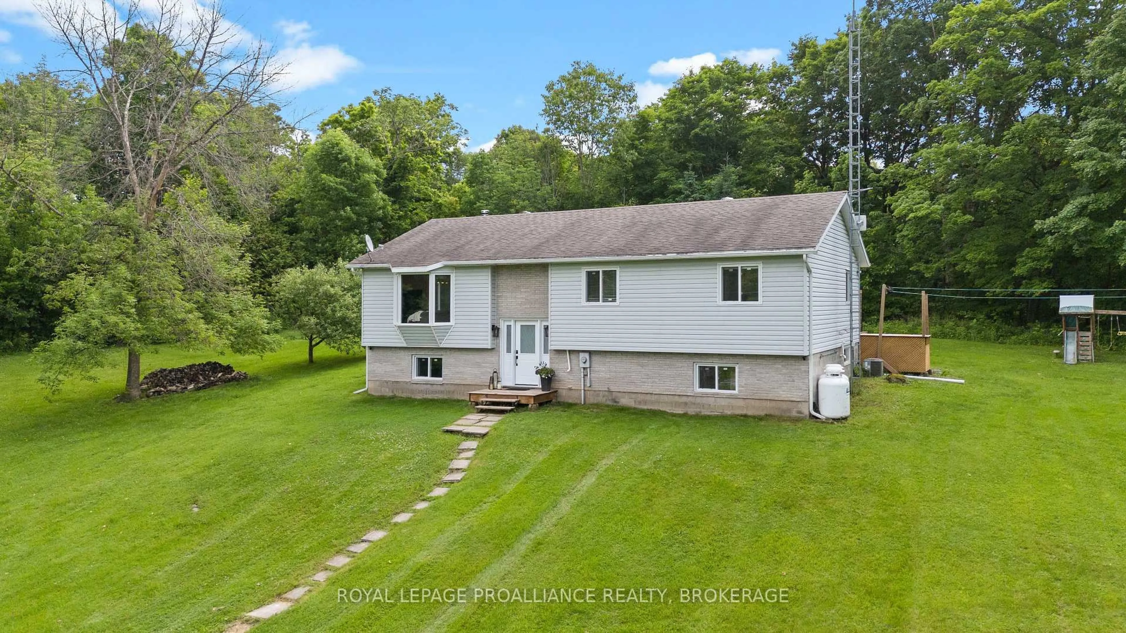 A pic from outside/outdoor area/front of a property/back of a property/a pic from drone, water/lake/river/ocean view for 700 Daytown Rd, Rideau Lakes Ontario K0E 1G0