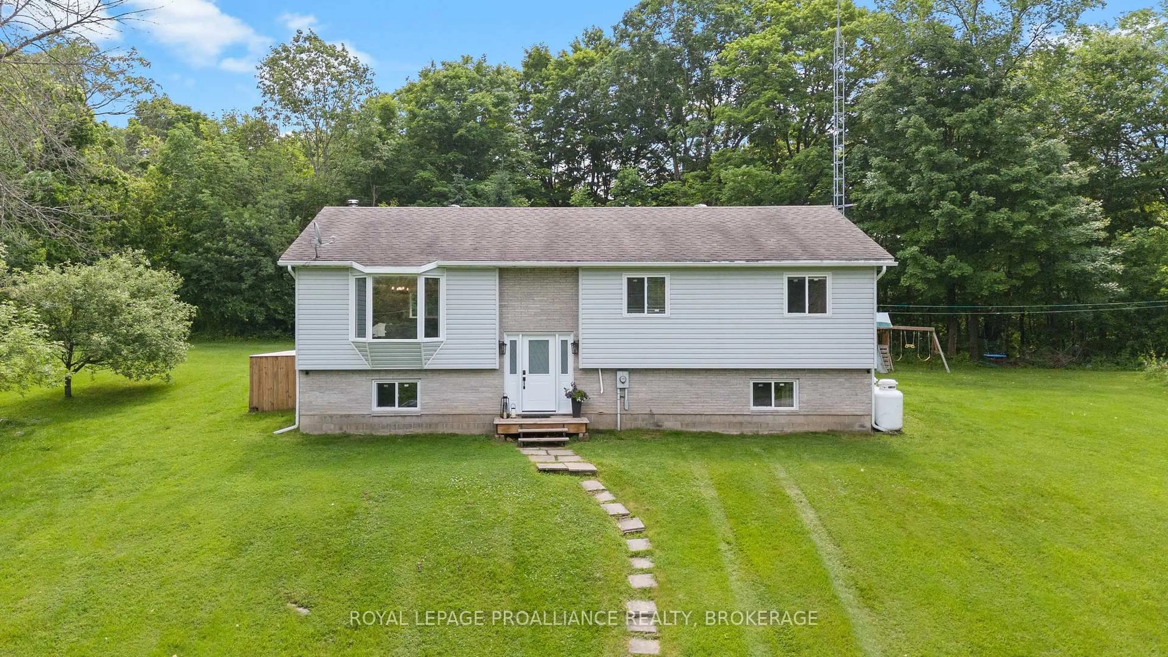 A pic from outside/outdoor area/front of a property/back of a property/a pic from drone, unknown for 700 Daytown Rd, Rideau Lakes Ontario K0E 1G0