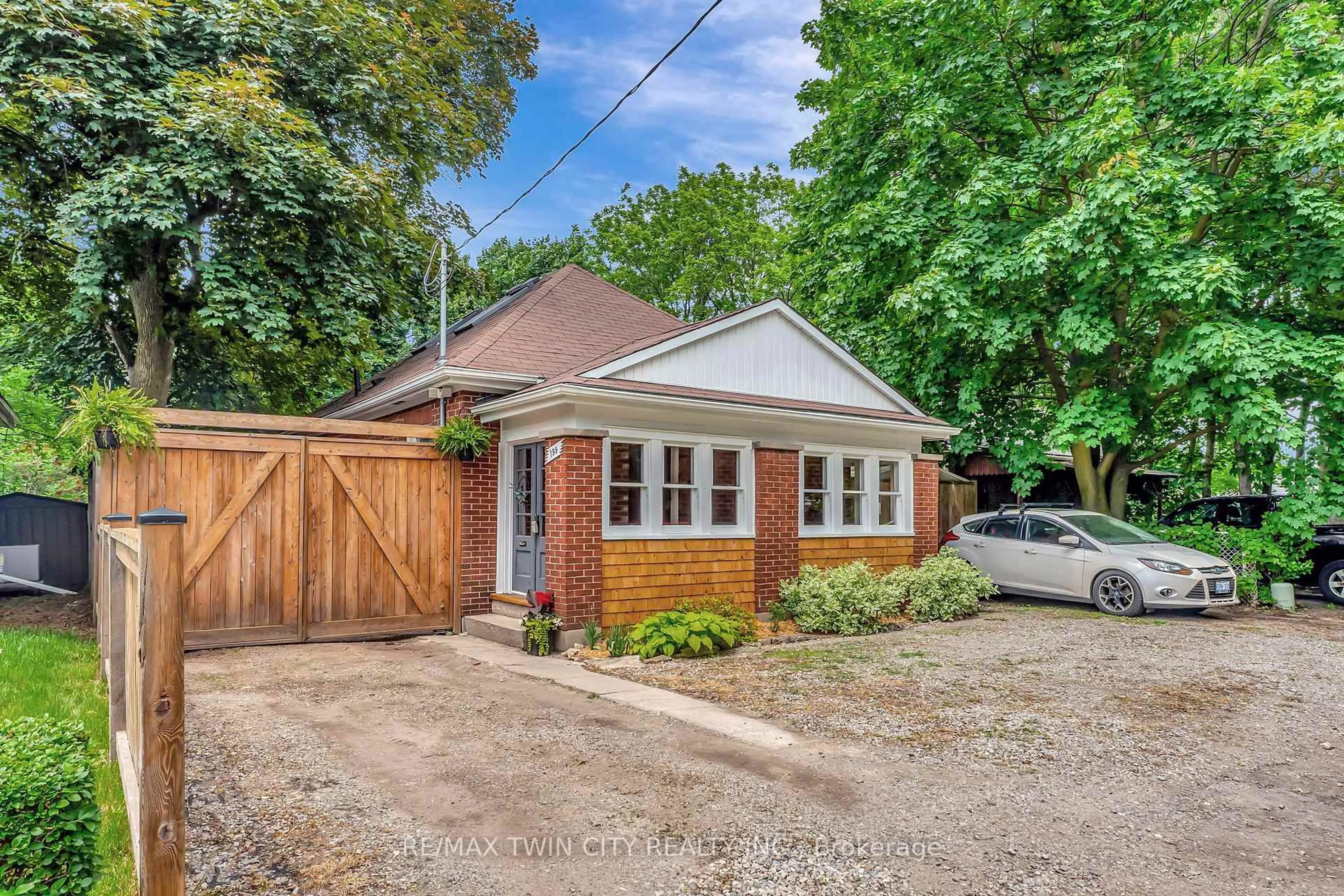 Home with brick exterior material, street for 199 Dundas Lane, Cambridge Ontario N1R 1S7
