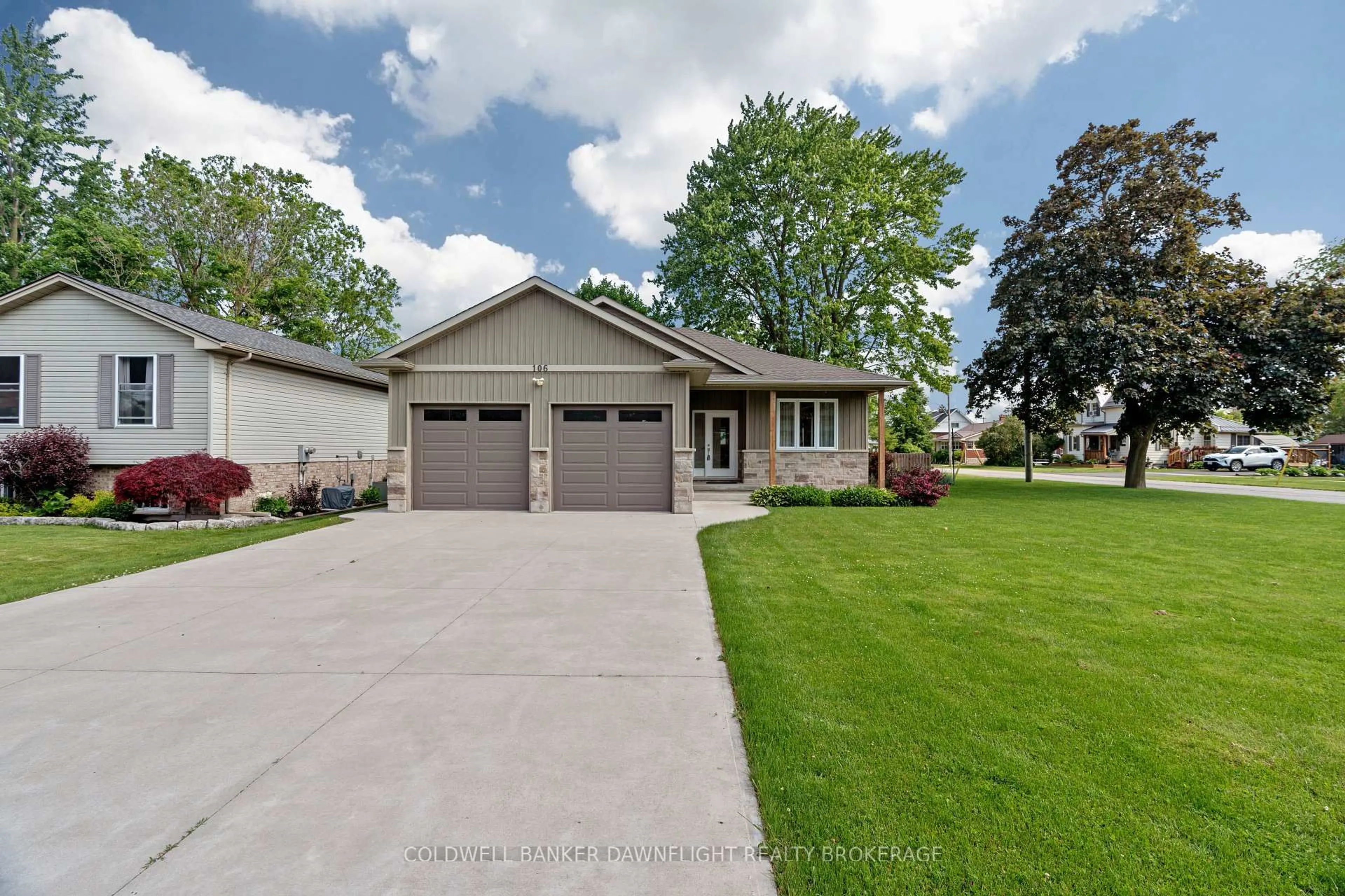 Unknown for 106 Mill St, South Huron Ontario N0M 1S2
