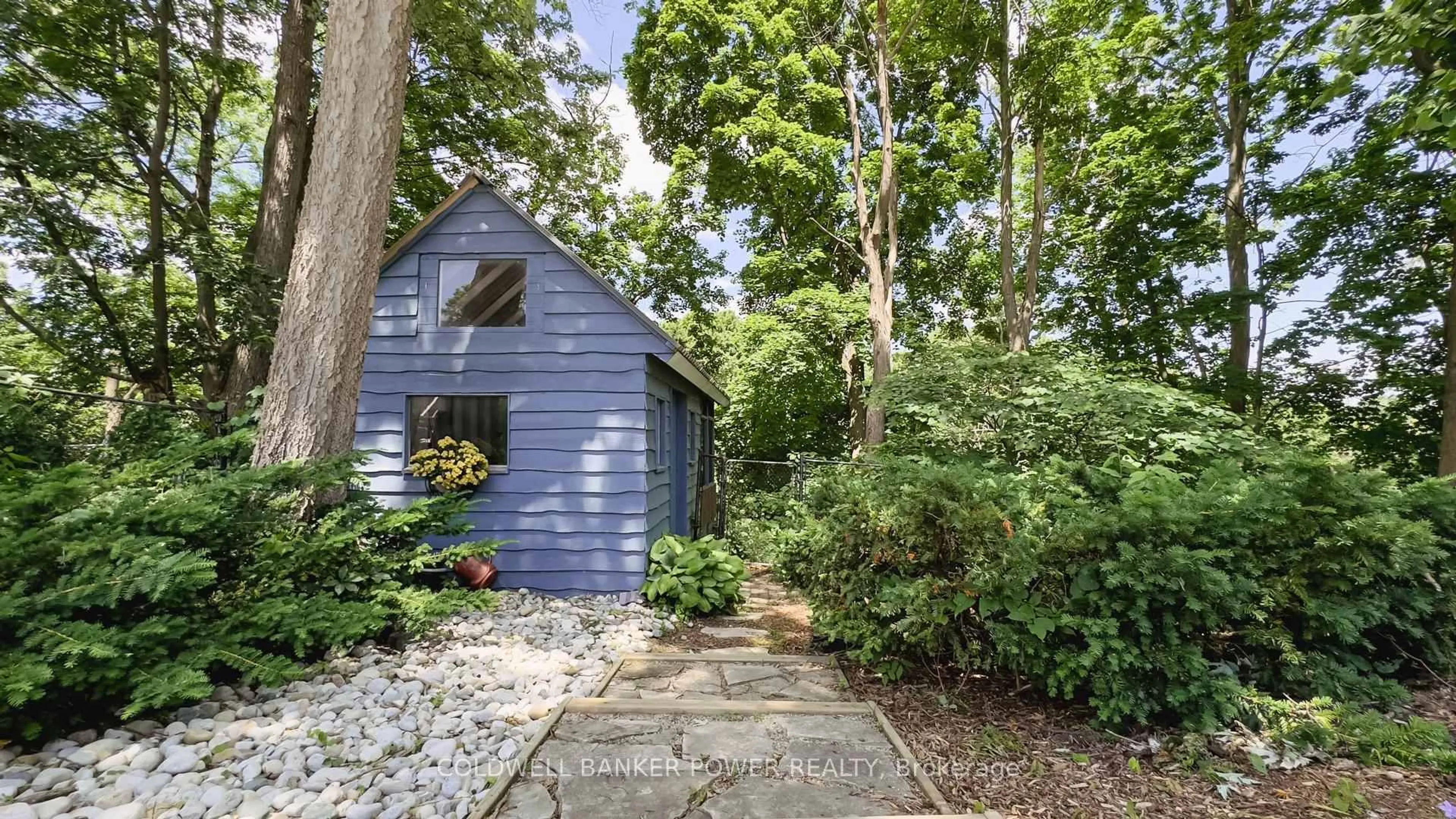 Shed for 84 Grand Ave, London South Ontario N6C 1L7