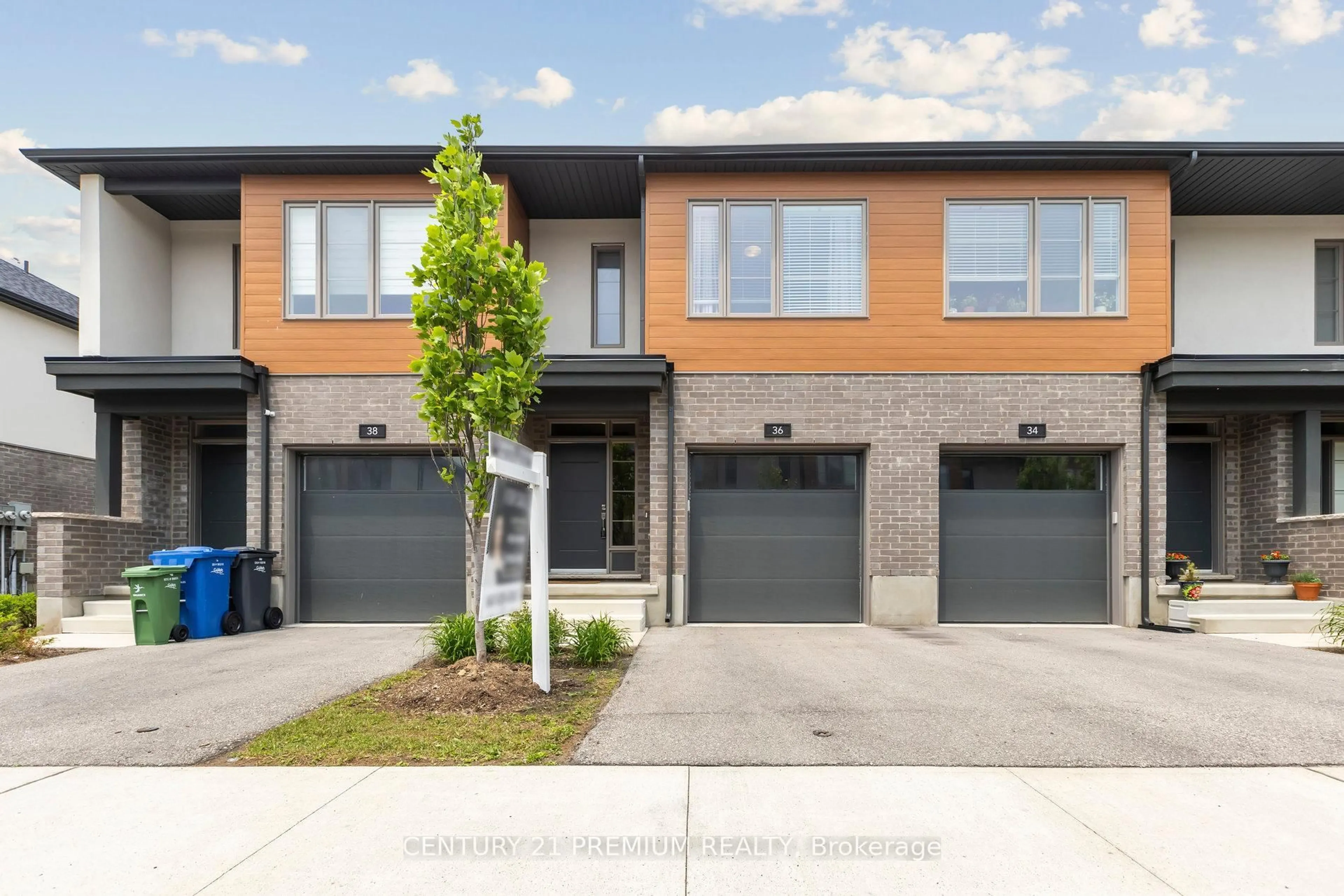Home with brick exterior material, street for 36 Steel Cres #29, Guelph Ontario N1E 0S7