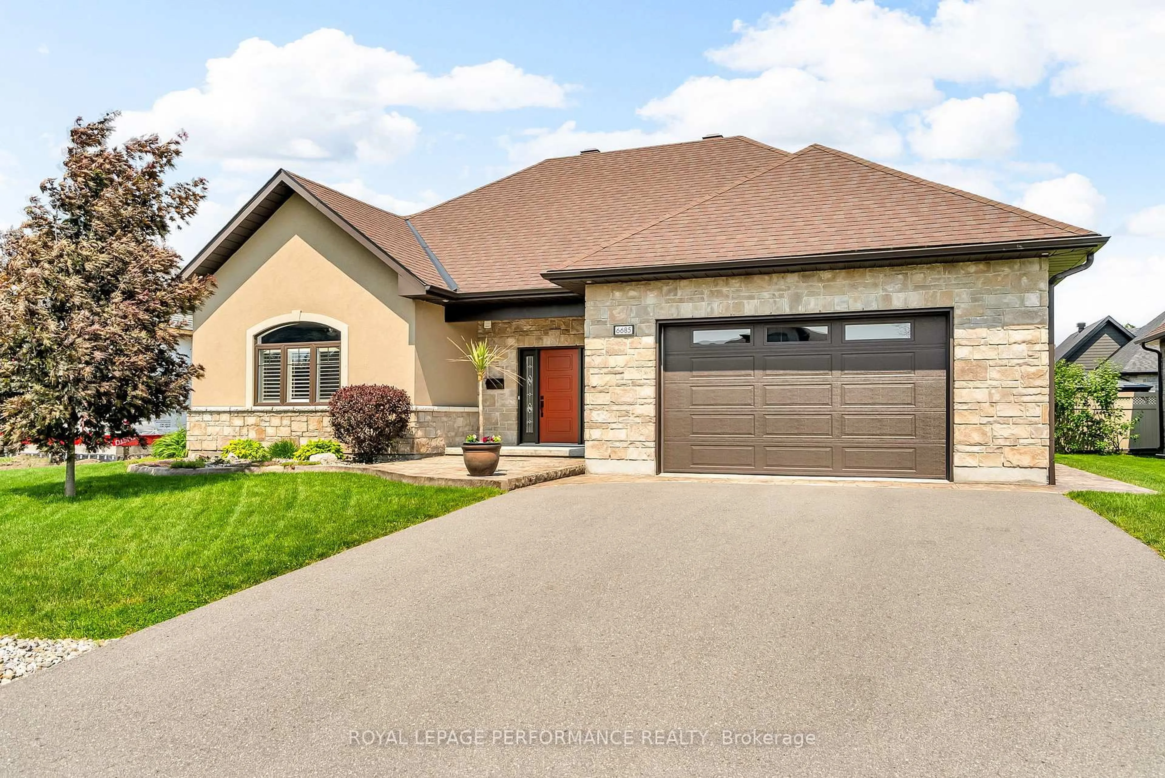Home with brick exterior material, street for 6685 Yacht Blvd, South Glengarry Ontario K6H 7N6