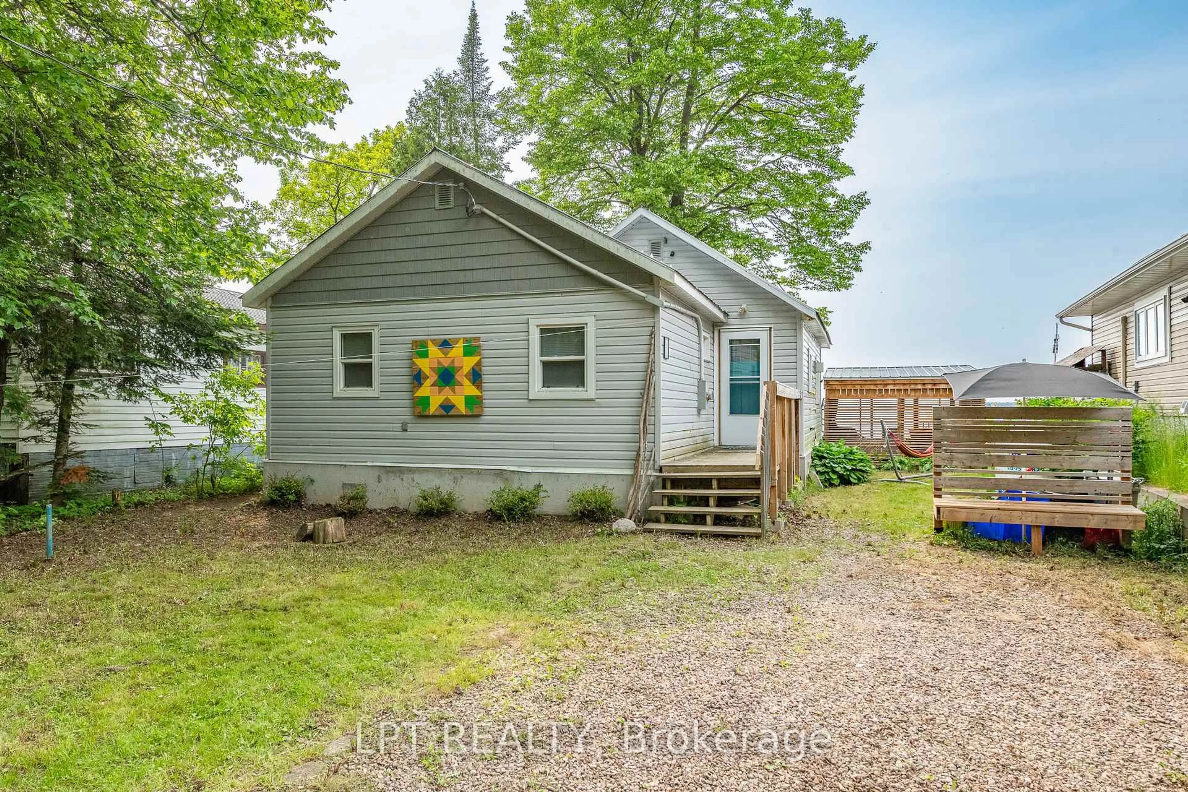 Shed for 135 Sunset Tr, Pembroke Ontario K8A 6W2