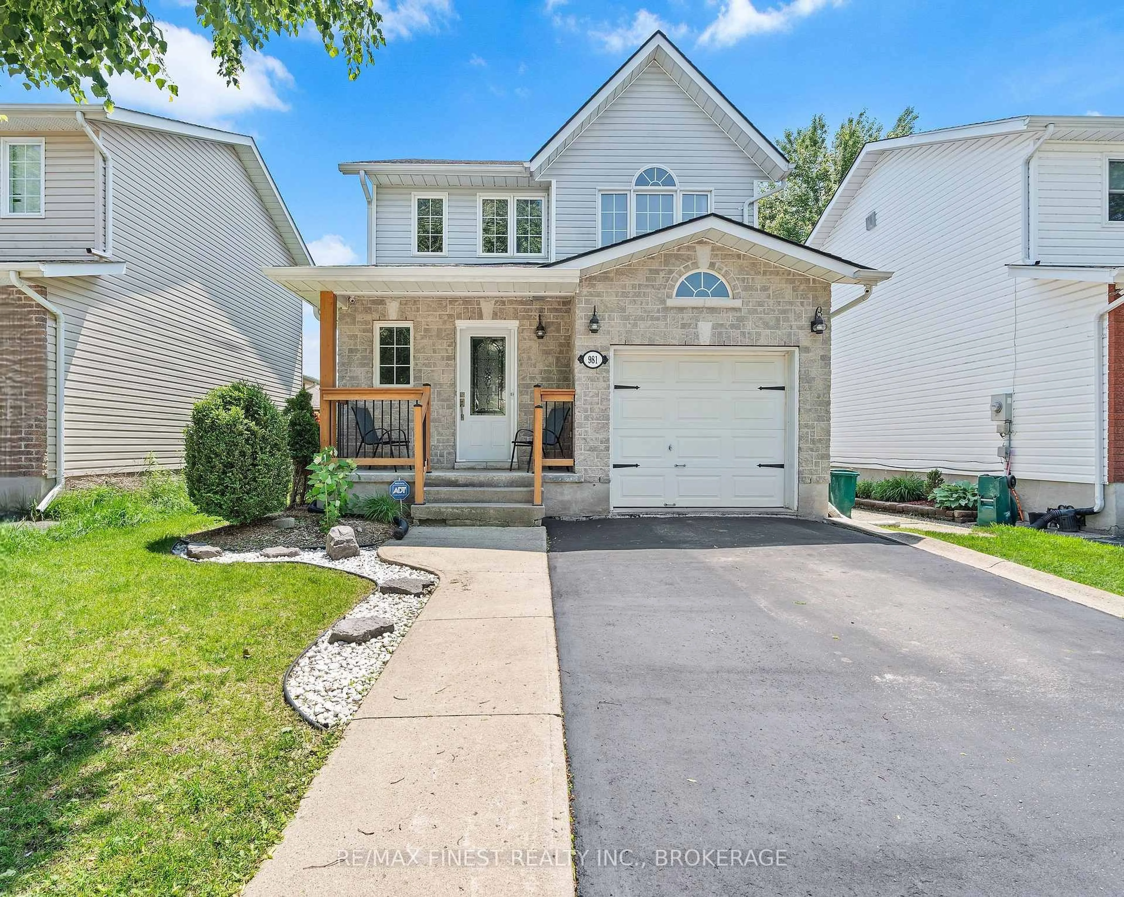 Home with vinyl exterior material, street for 981 Rainbow Cres, Kingston Ontario K7K 7J3