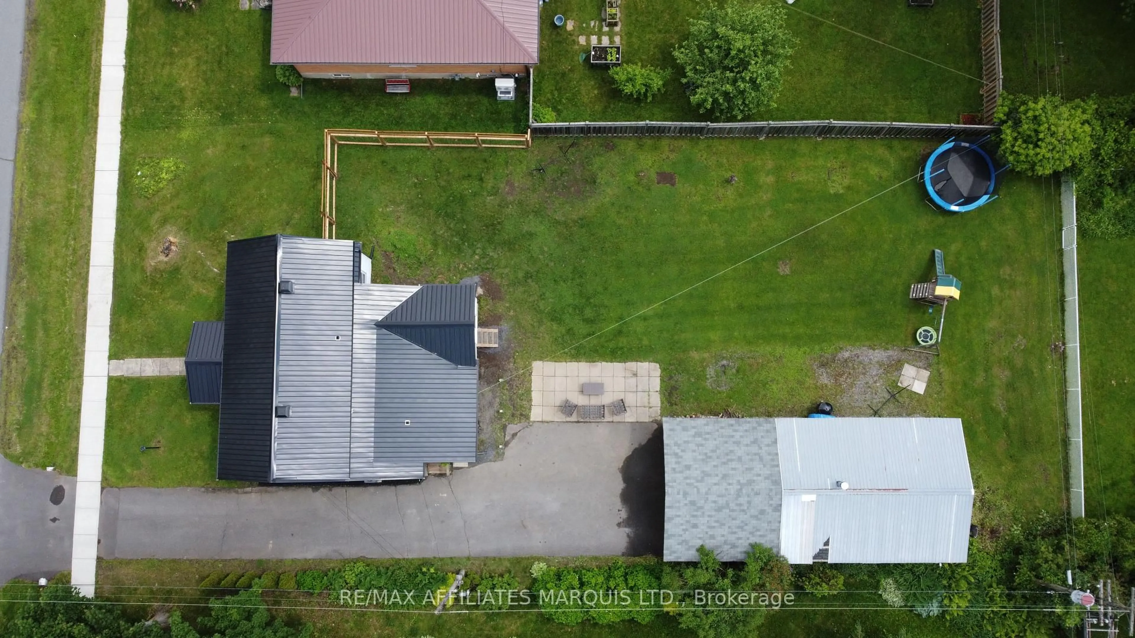 A pic from outside/outdoor area/front of a property/back of a property/a pic from drone, unknown for 58 Elm St, South Stormont Ontario K0C 1M0