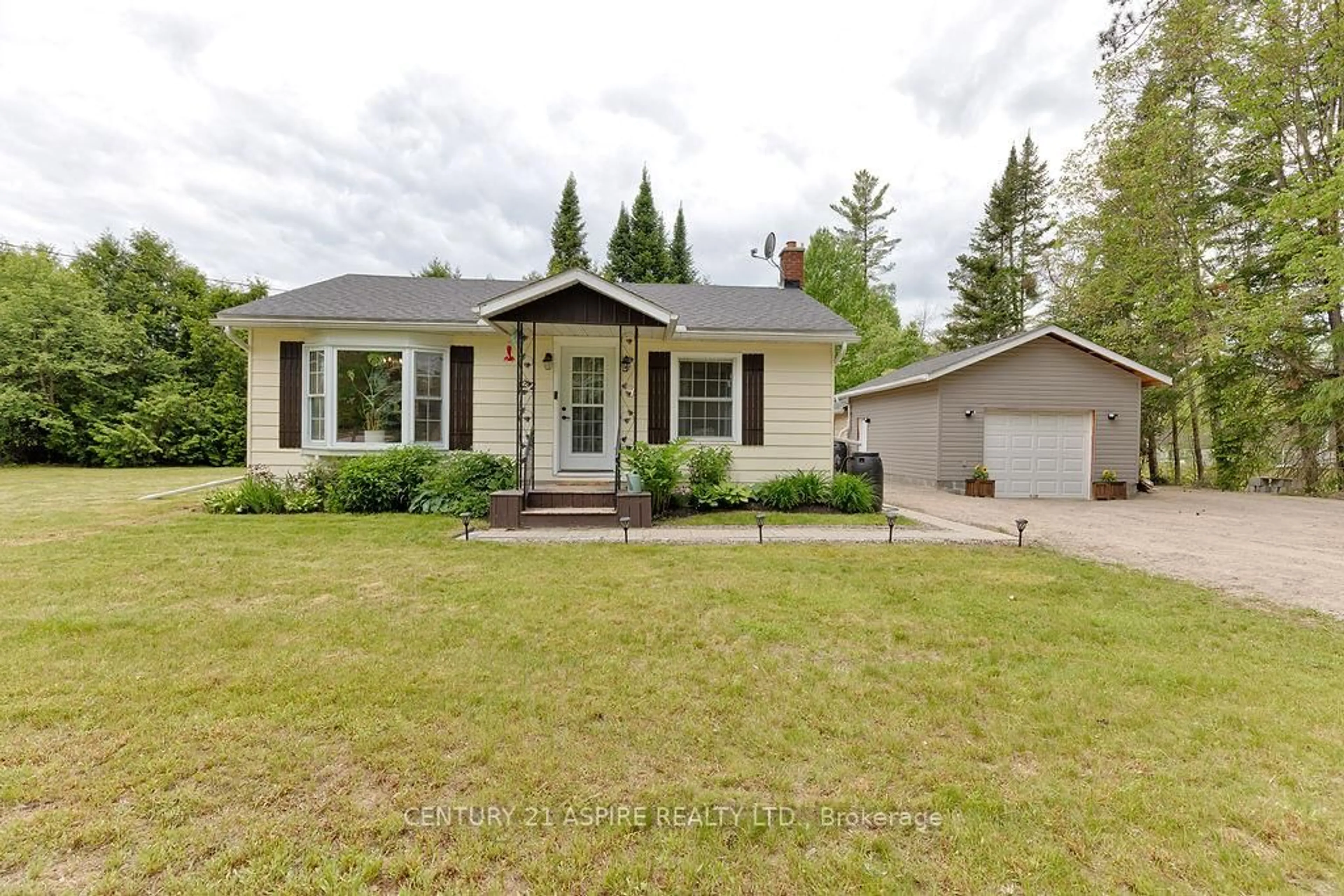 Home with vinyl exterior material, street for 22 Martin St, Chalk River Ontario K0J 1J0