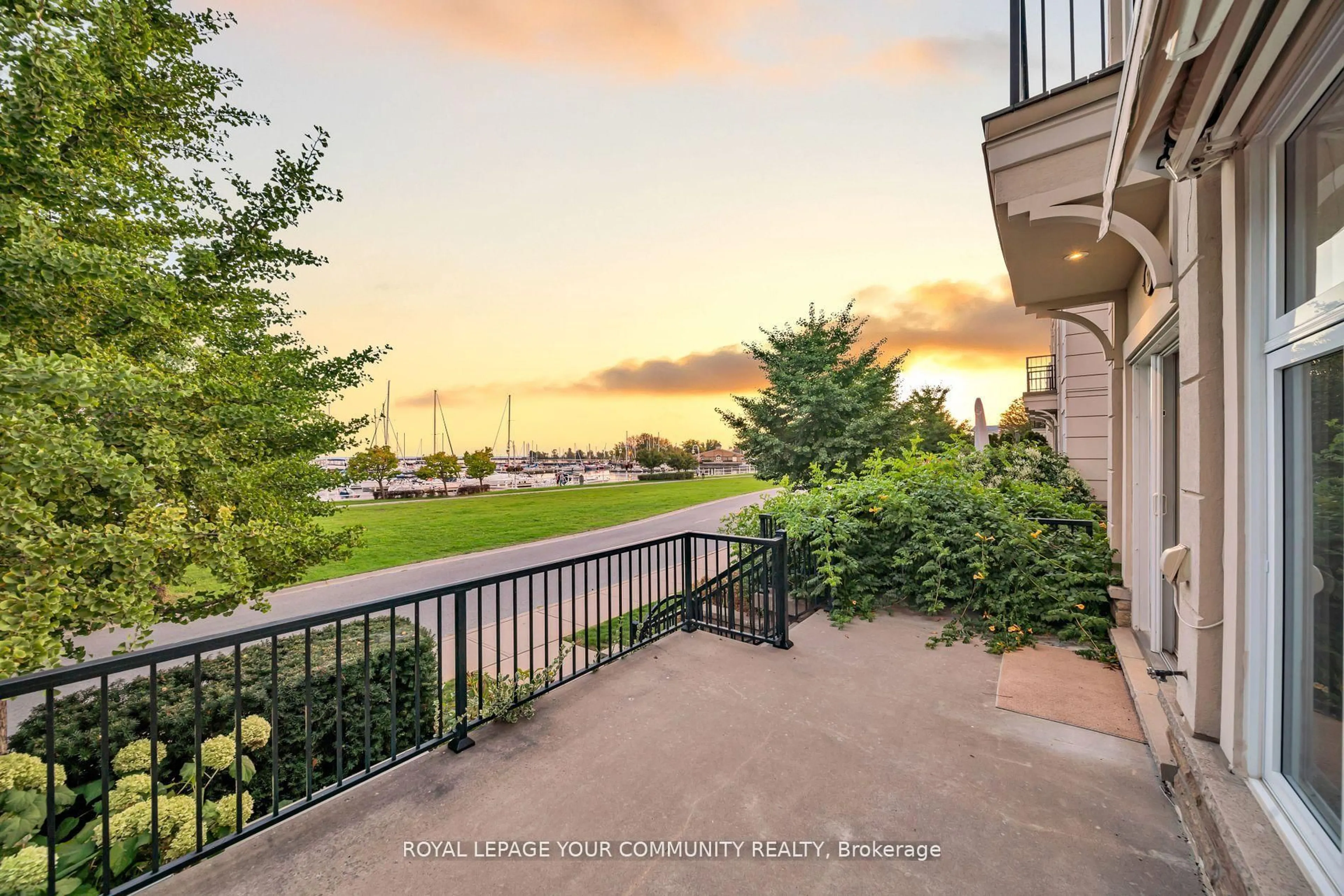 Patio, water/lake/river/ocean view for 165 Division St ##107, Cobourg Ontario K9A 0B3