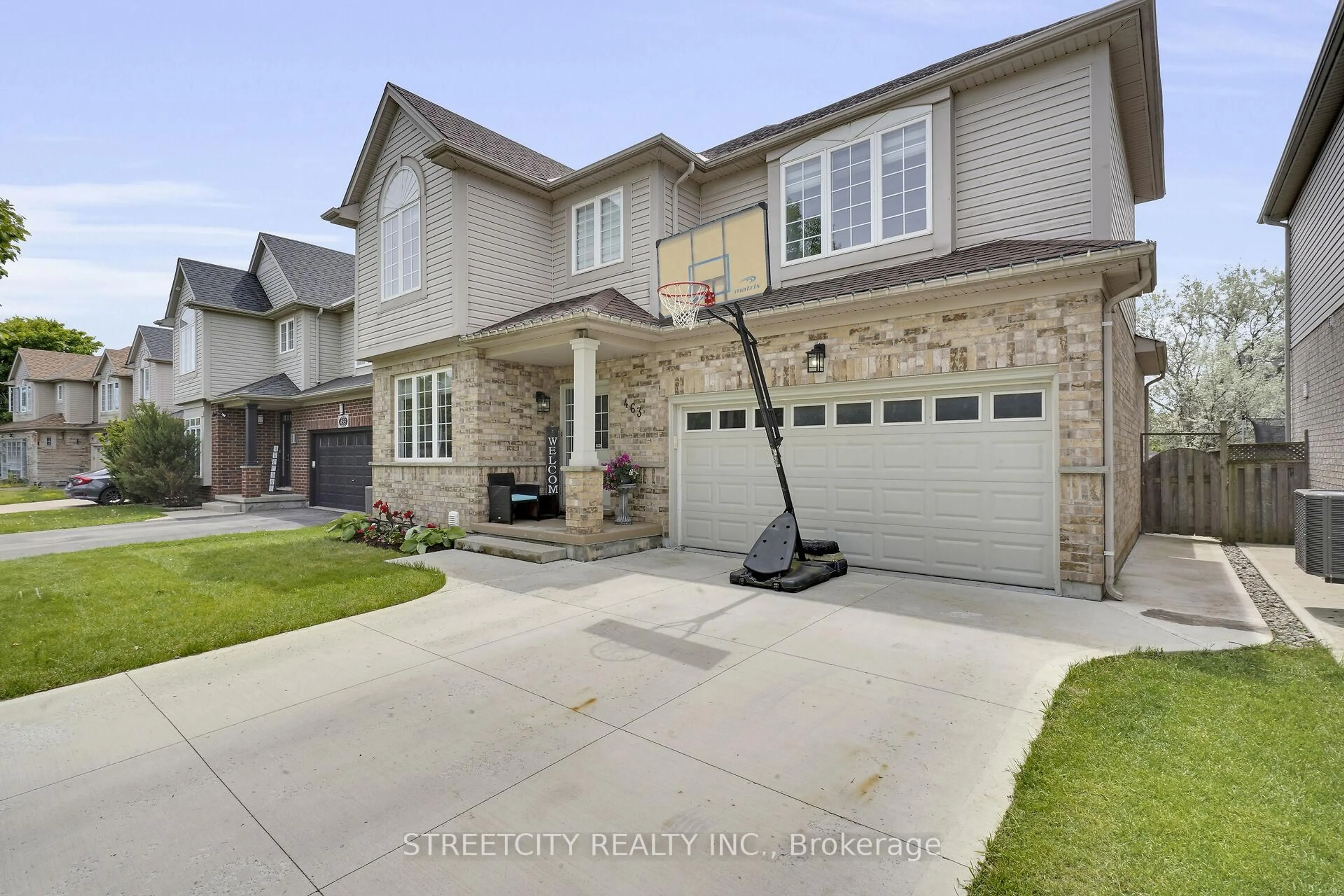 Home with brick exterior material, street for 463 SOUTH LEAKSDALE CIR Circ, London South Ontario N6M 1K4