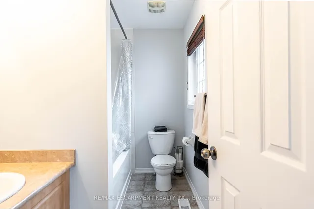 Additional property image - 52 Whitwell Way