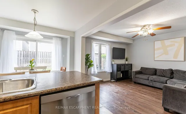 Additional property image - 52 Whitwell Way