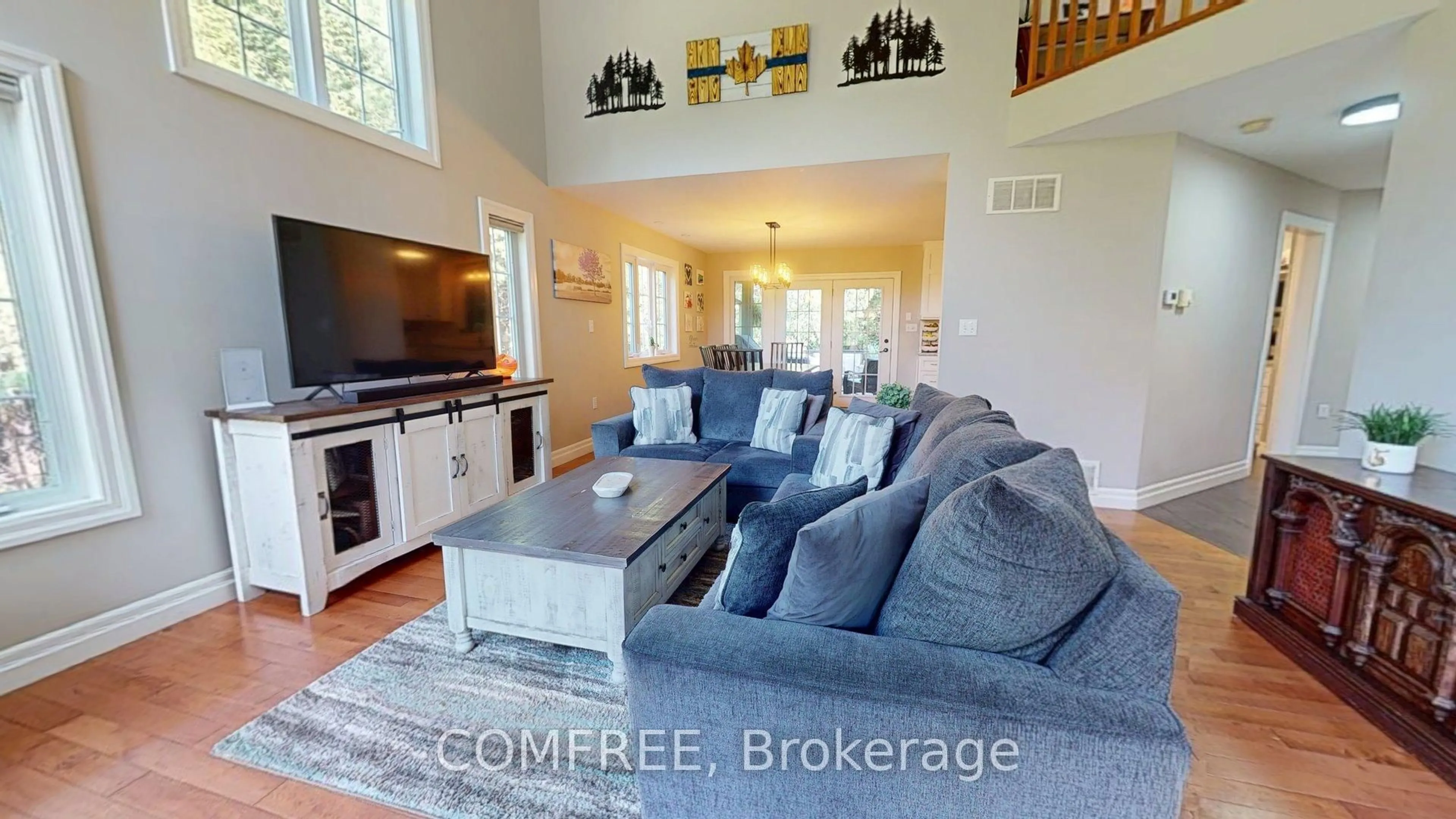 Living room with furniture, unknown for 777320 10 Highway, Chatsworth Ontario N0H 1R0