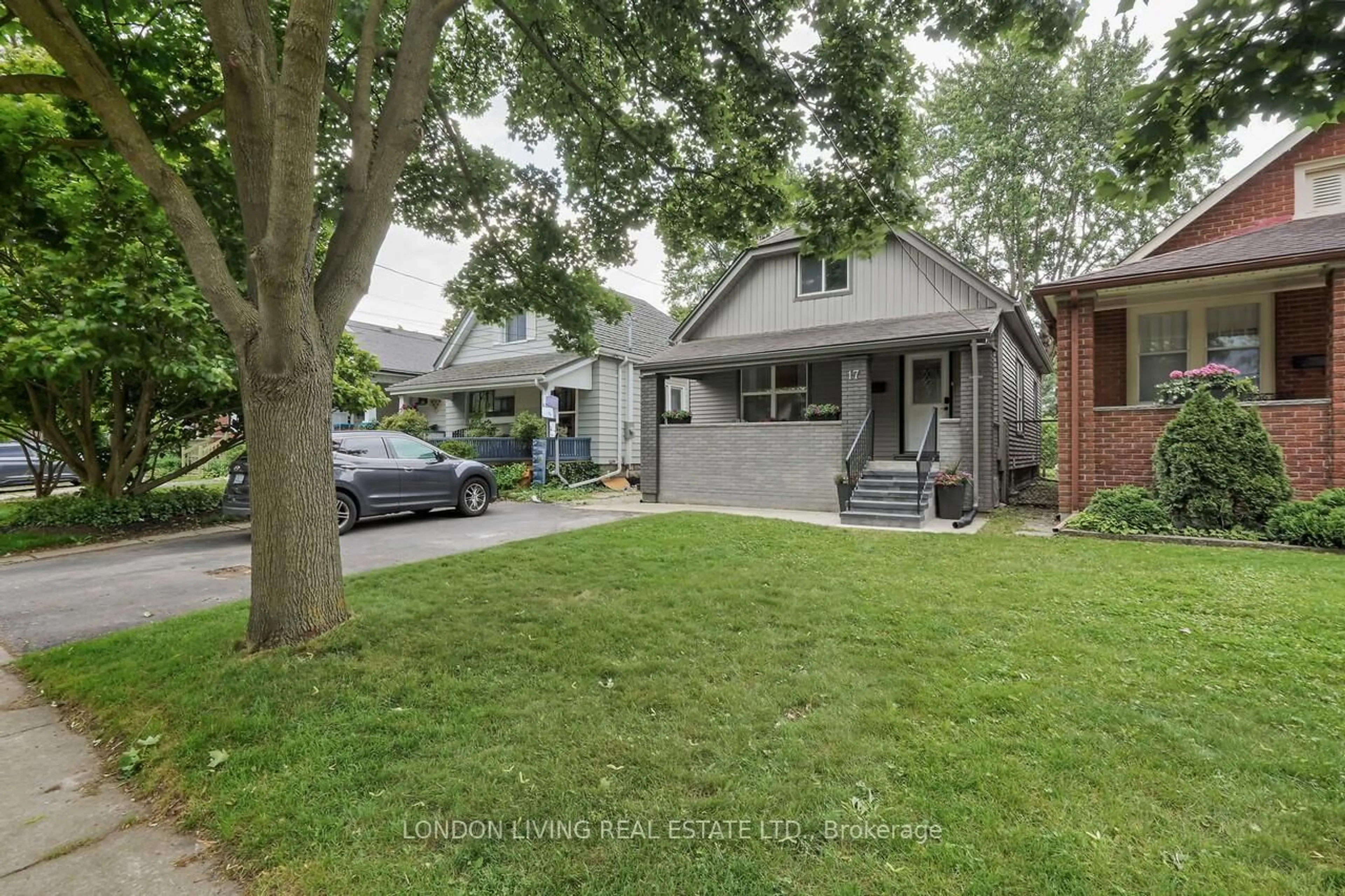 Unknown for 17 Langarth St, London South Ontario N6C 1Y9
