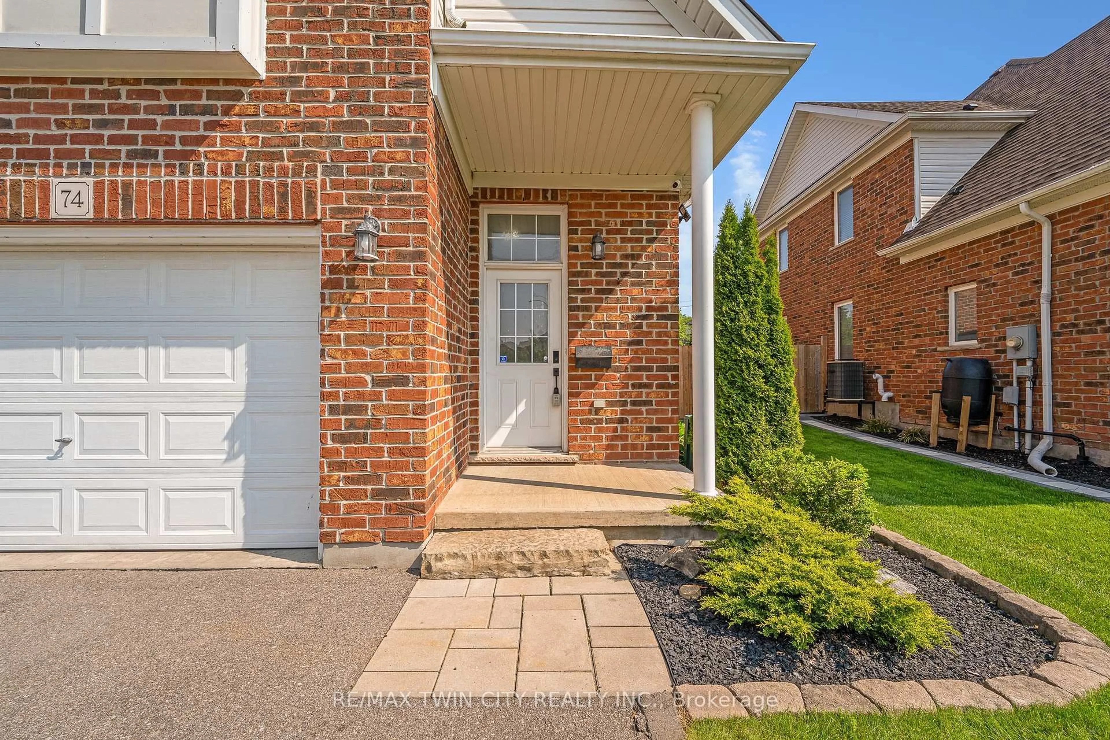 Home with brick exterior material, street for 74 Colton Circ, Kitchener Ontario N2A 4K4