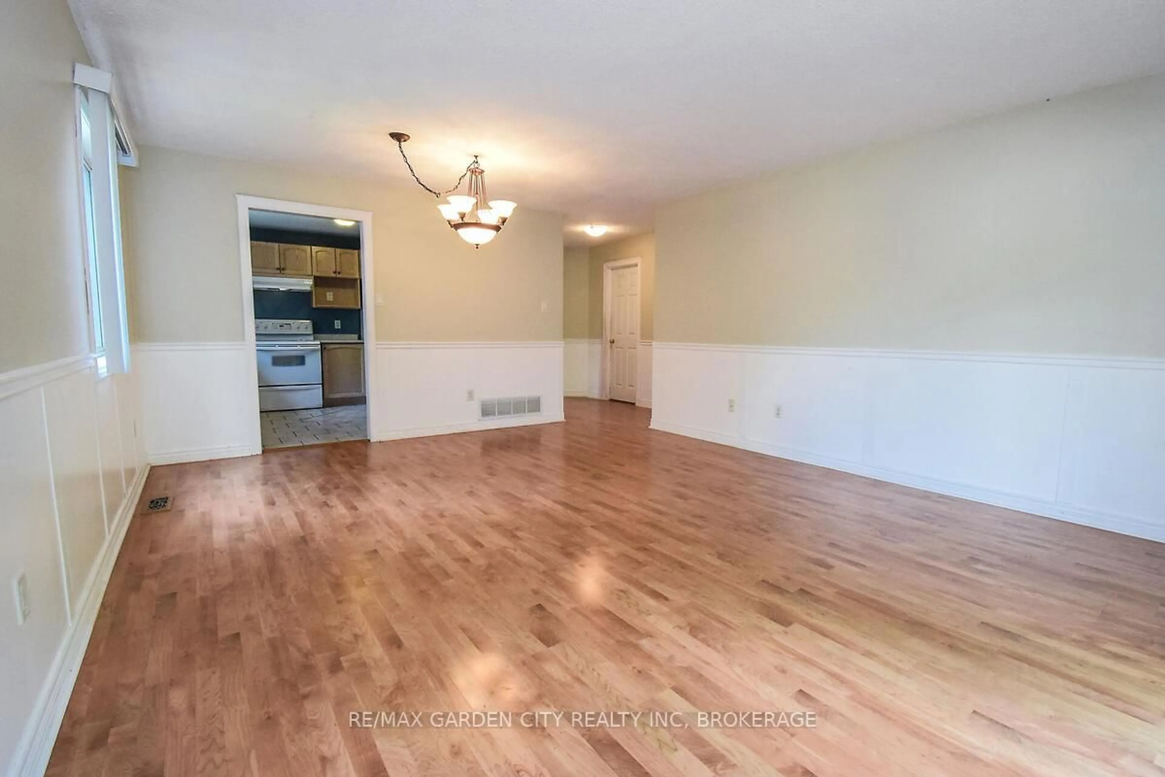 A pic of a room for 3939 Azalea Cres, Lincoln Ontario L0R 2C0