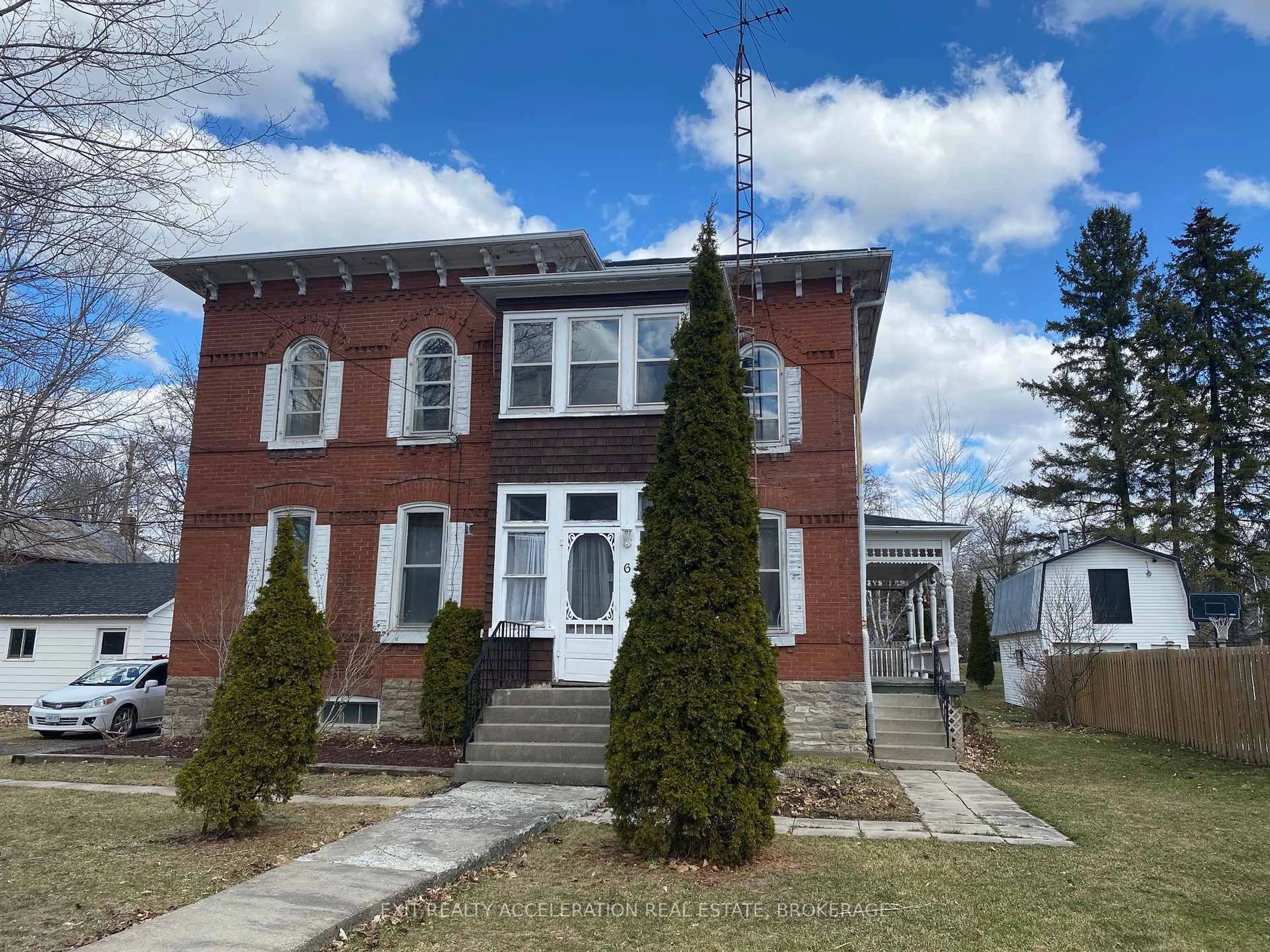 Home with brick exterior material, building for 6 Ottawa St, Tamworth Ontario K0K 3G0
