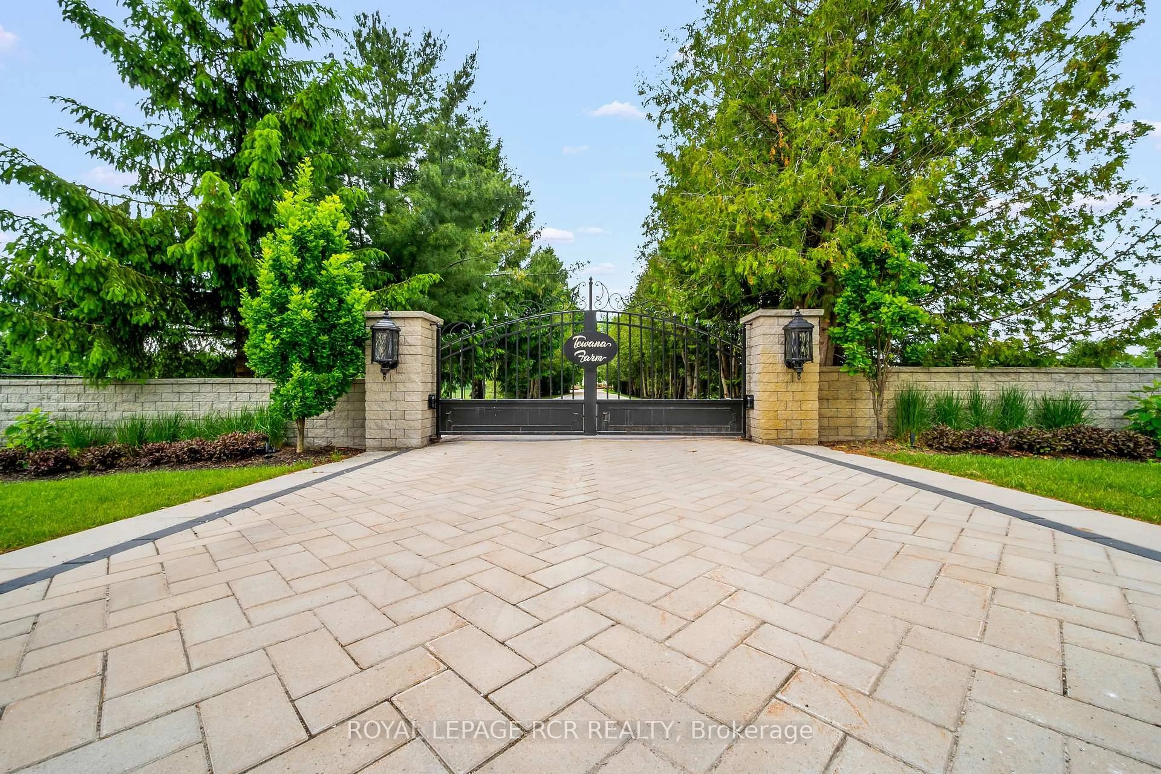 A pic from outside/outdoor area/front of a property/back of a property/a pic from drone, street for 7 John St, East Garafraxa Ontario L9W 7G4
