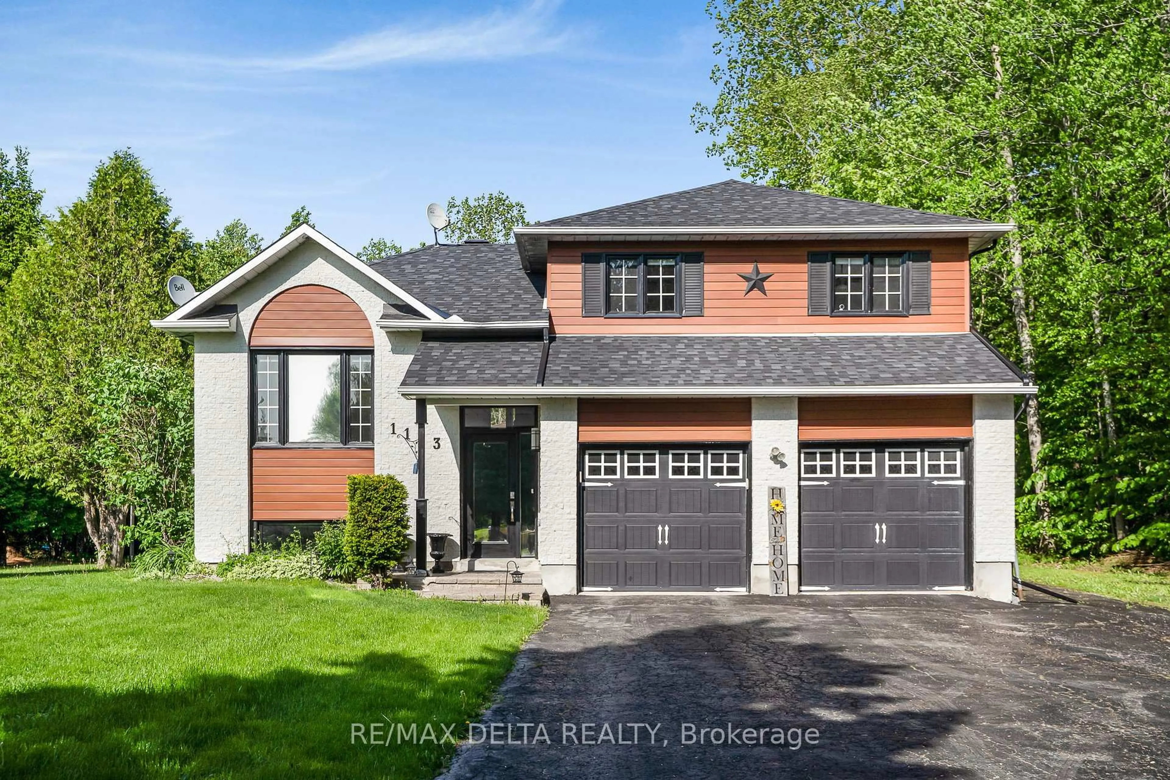 Home with brick exterior material, street for 1133 Hemlock St, Clarence-Rockland Ontario K4K 1K9