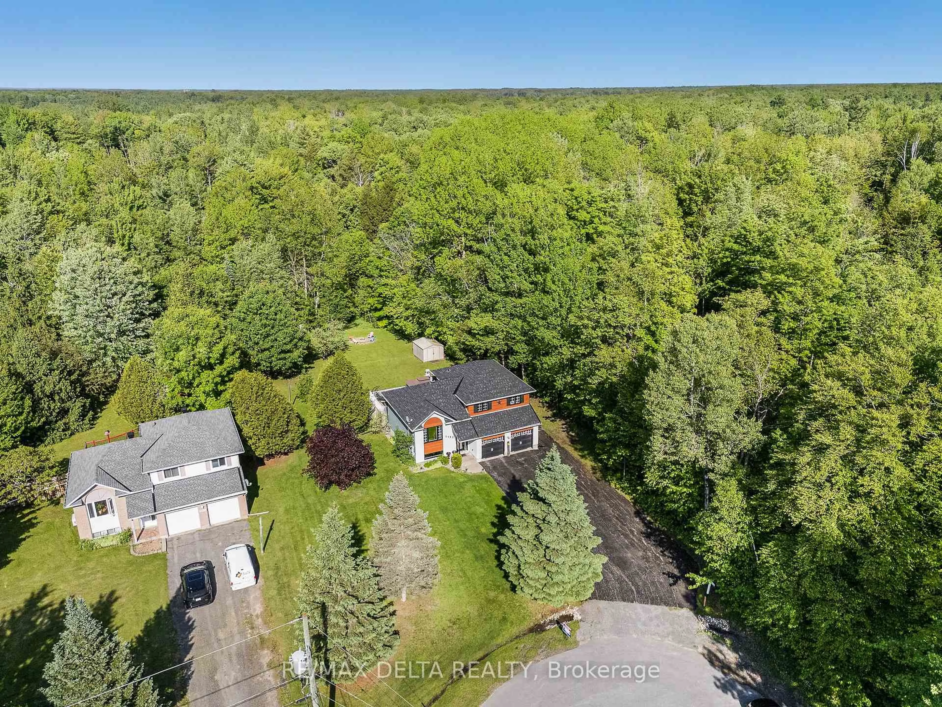 A pic from outside/outdoor area/front of a property/back of a property/a pic from drone, forest/trees view for 1133 Hemlock St, Clarence-Rockland Ontario K4K 1K9