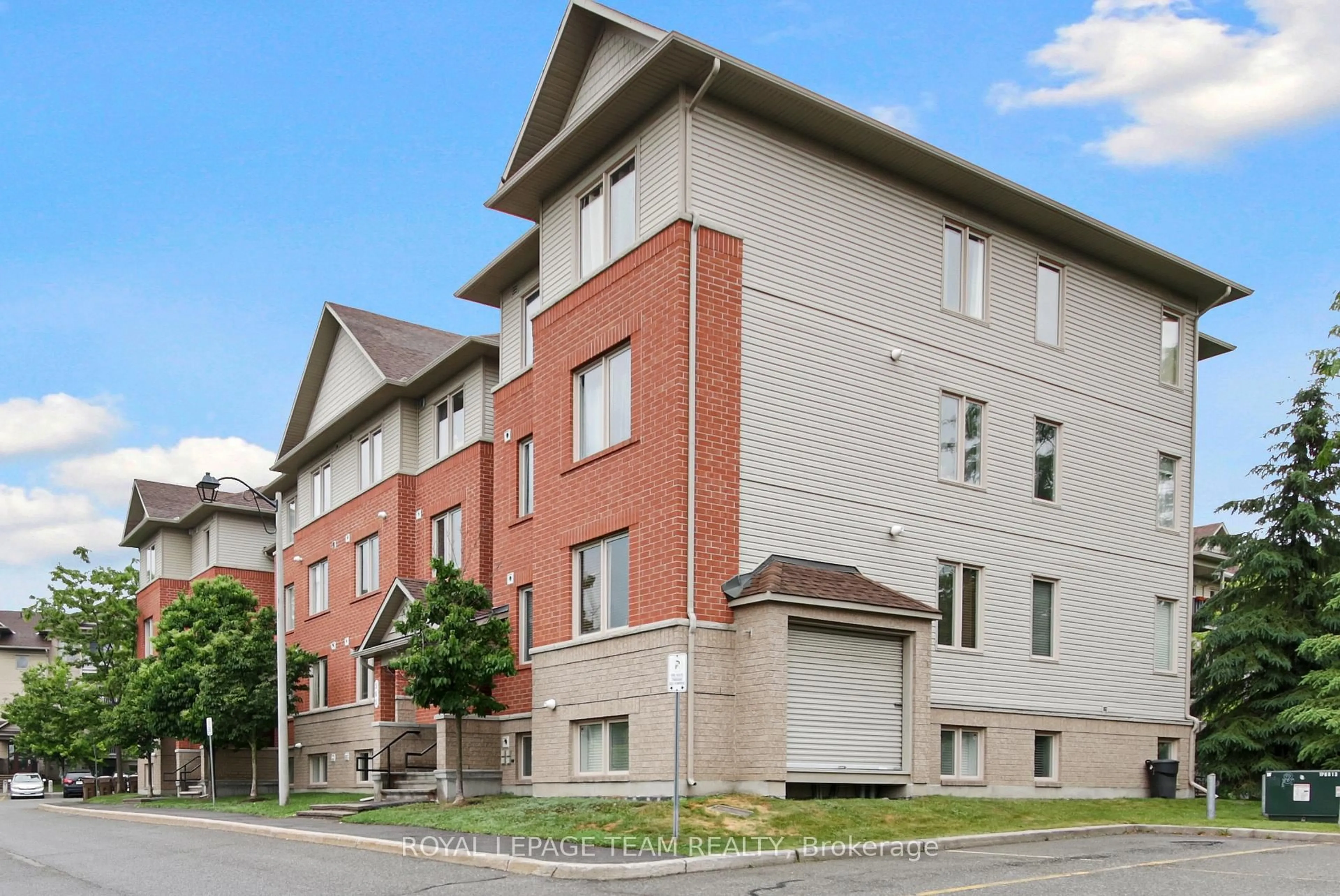 Home with brick exterior material, building for 565 Stonefield #2, Ottawa Ontario K2G 4R4