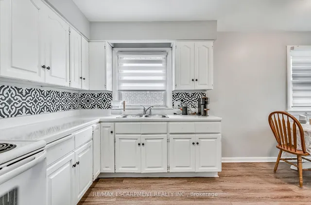 Additional property image - 379 East 18th St