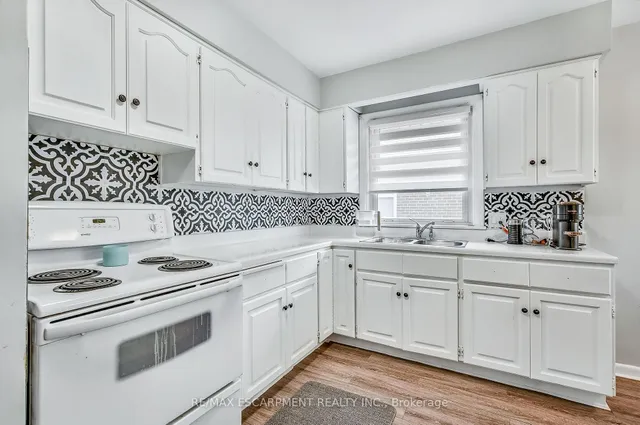 Additional property image - 379 East 18th St