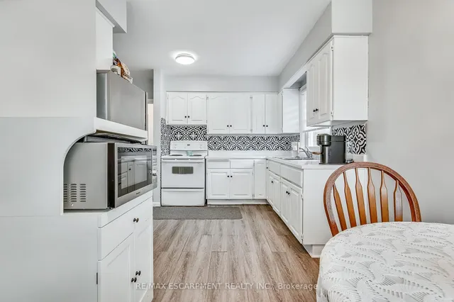 Additional property image - 379 East 18th St