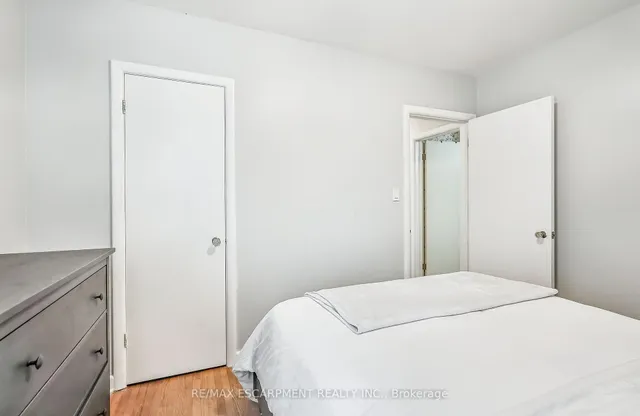 Additional property image - 379 East 18th St