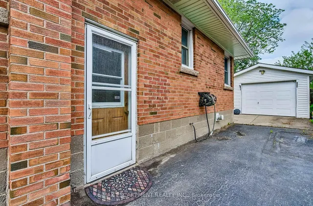 Additional property image - 379 East 18th St