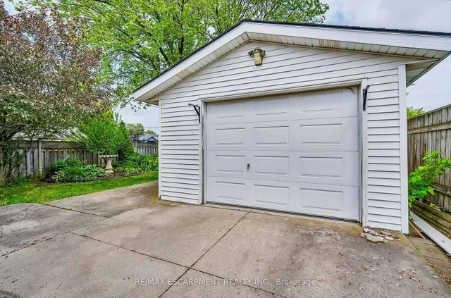 Additional property image - 379 East 18th St