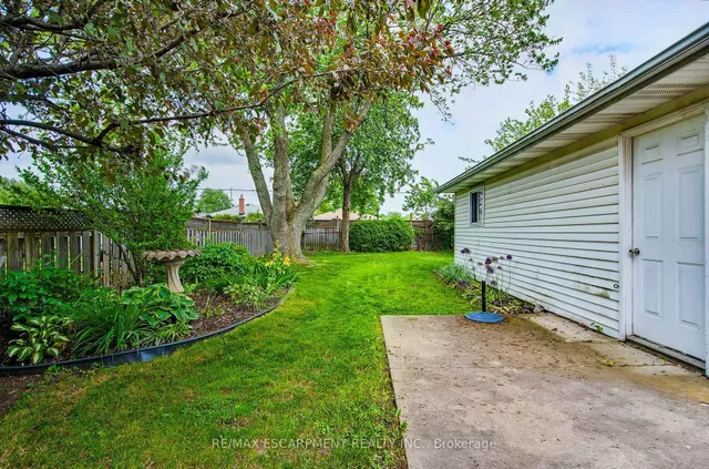 Additional property image - 379 East 18th St