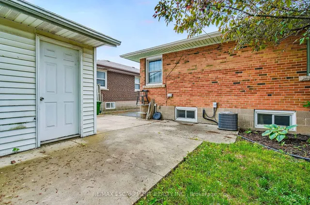 Additional property image - 379 East 18th St