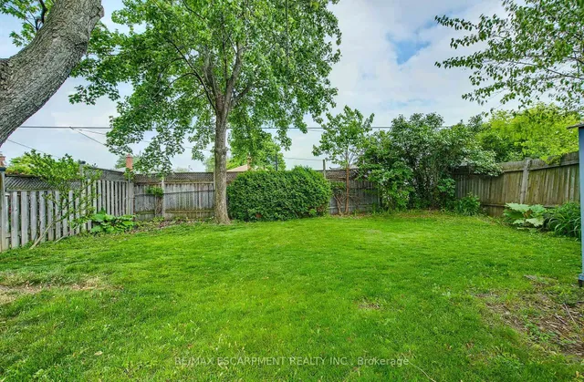 Additional property image - 379 East 18th St