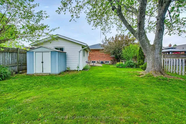 Additional property image - 379 East 18th St