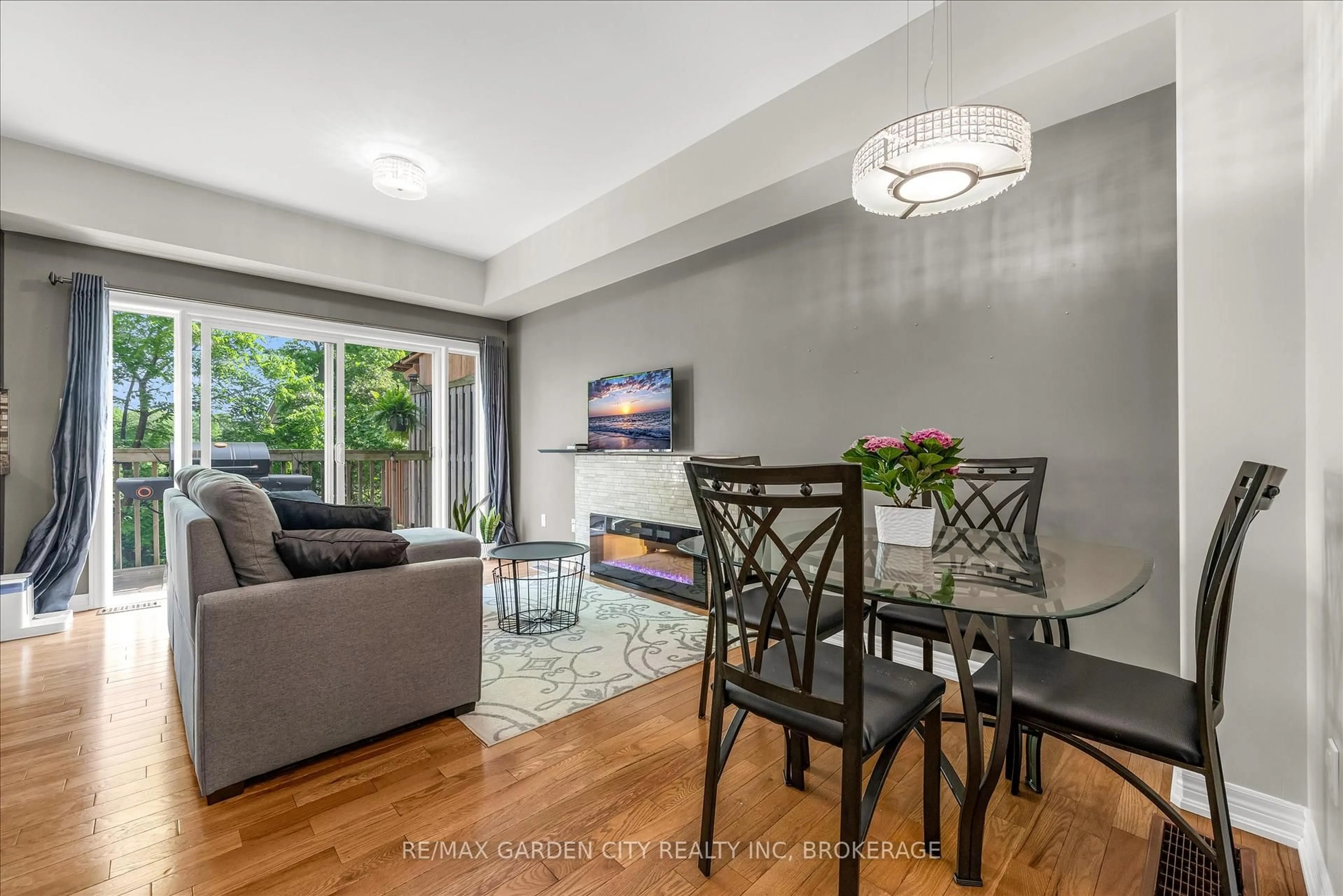 Living room with furniture, unknown for 12 CHLOE St, St. Catharines Ontario L2P 0A6