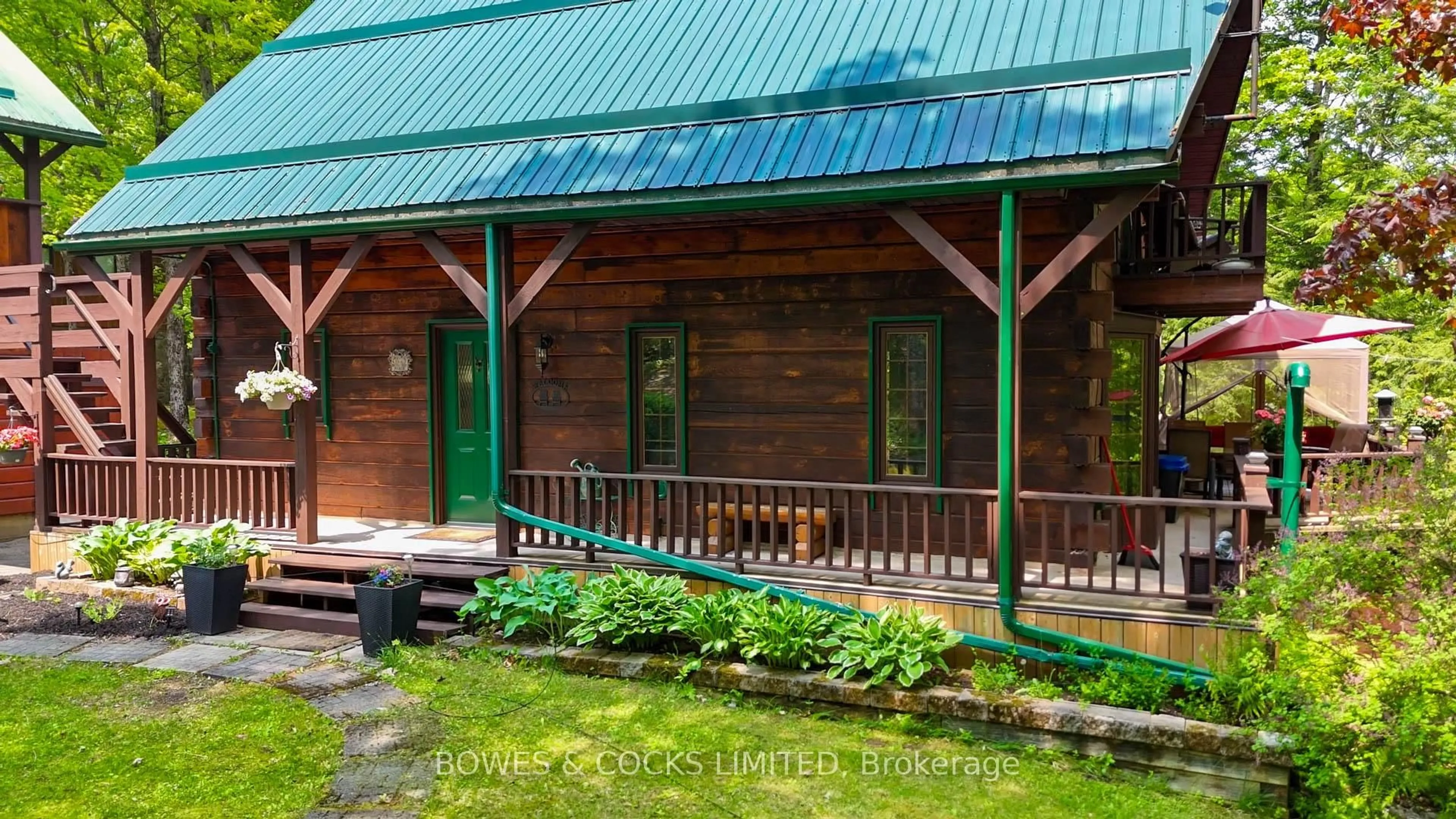 Patio, building for 19 Ridge Rd, Bancroft Ontario K0L 1C0