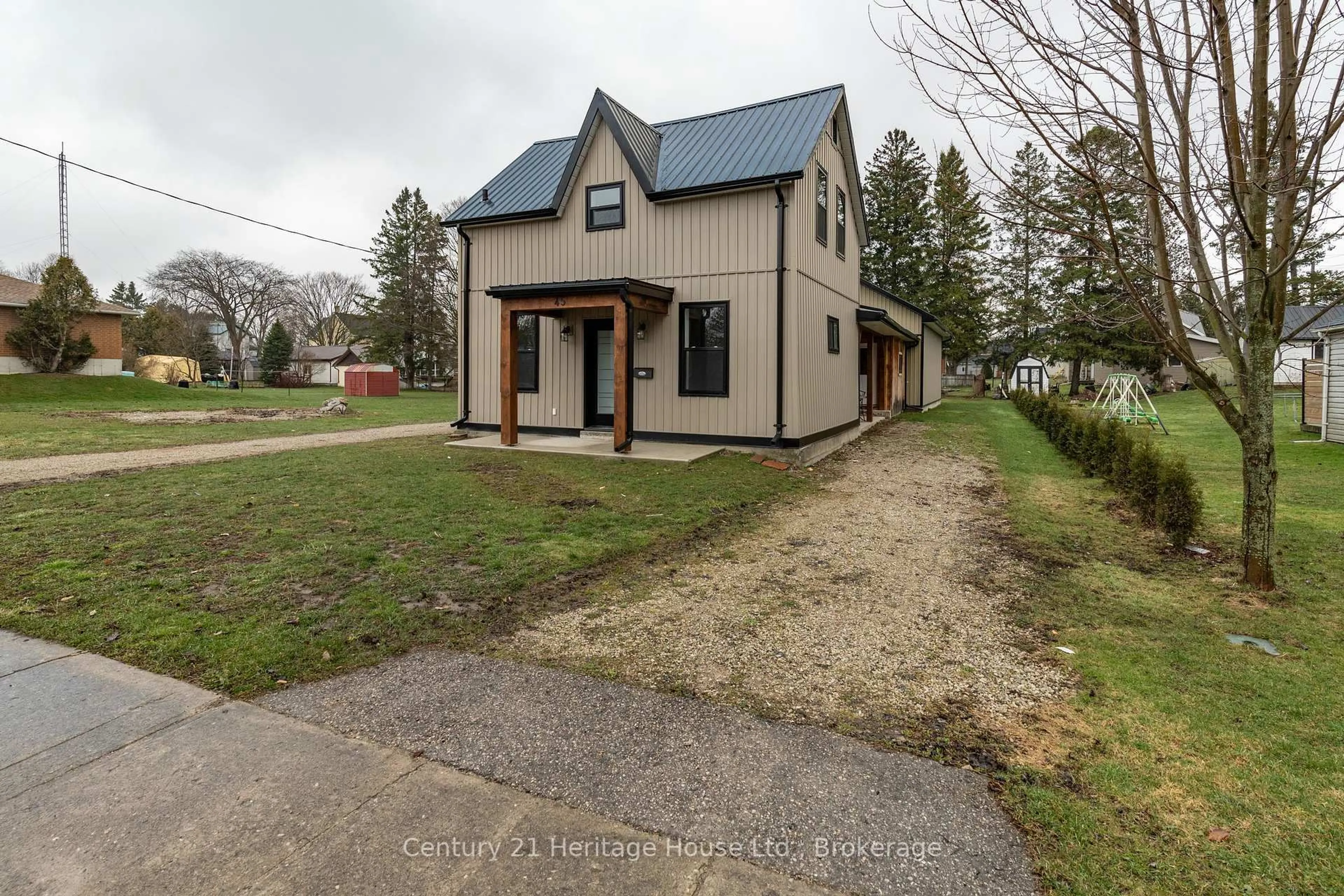 A pic from outside/outdoor area/front of a property/back of a property/a pic from drone, street for 45 Brownlee St, South Bruce Ontario N0G 2S0