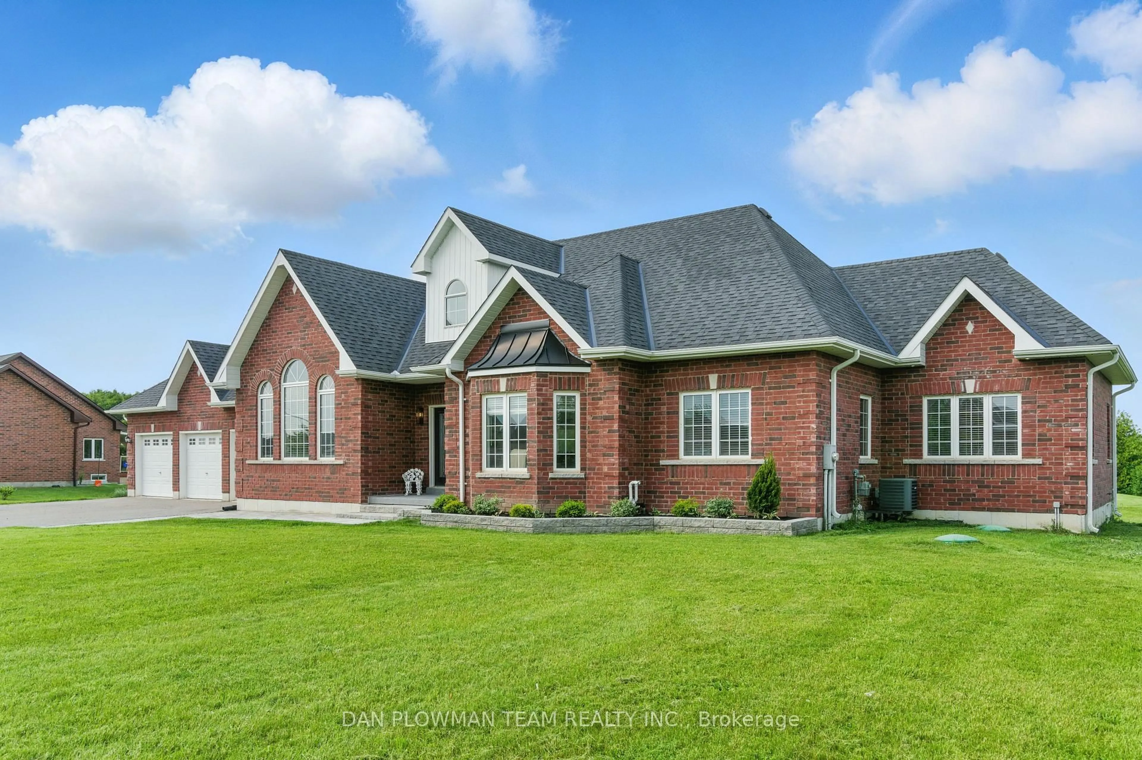 Home with brick exterior material, unknown for 47 Songbird Cres, Kawartha Lakes Ontario K9V 0A9